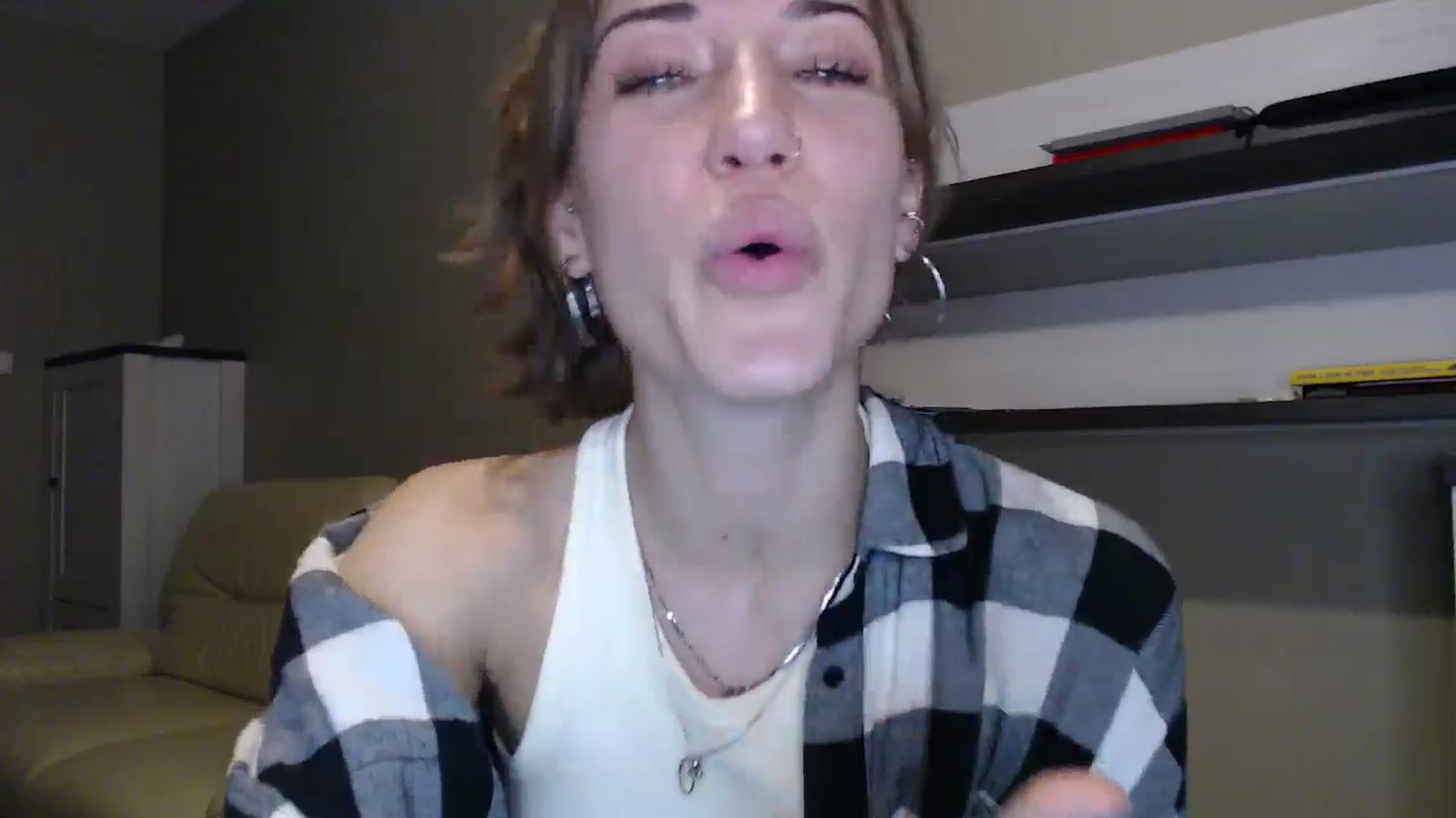 Gallery image thumbnail from GalaxyAnisia's myfreecams stream on, 08/31/2024, 19:02 image 2 of 20