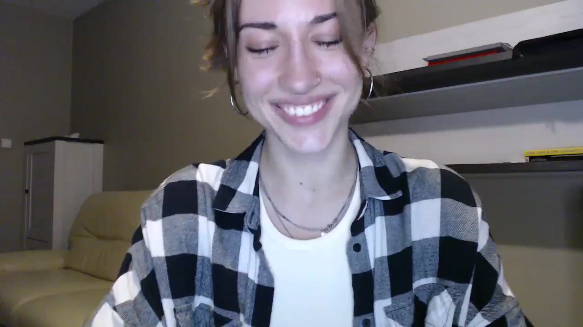 Gallery image thumbnail from GalaxyAnisia's myfreecams stream on, 08/31/2024, 20:13 image 14 of 20