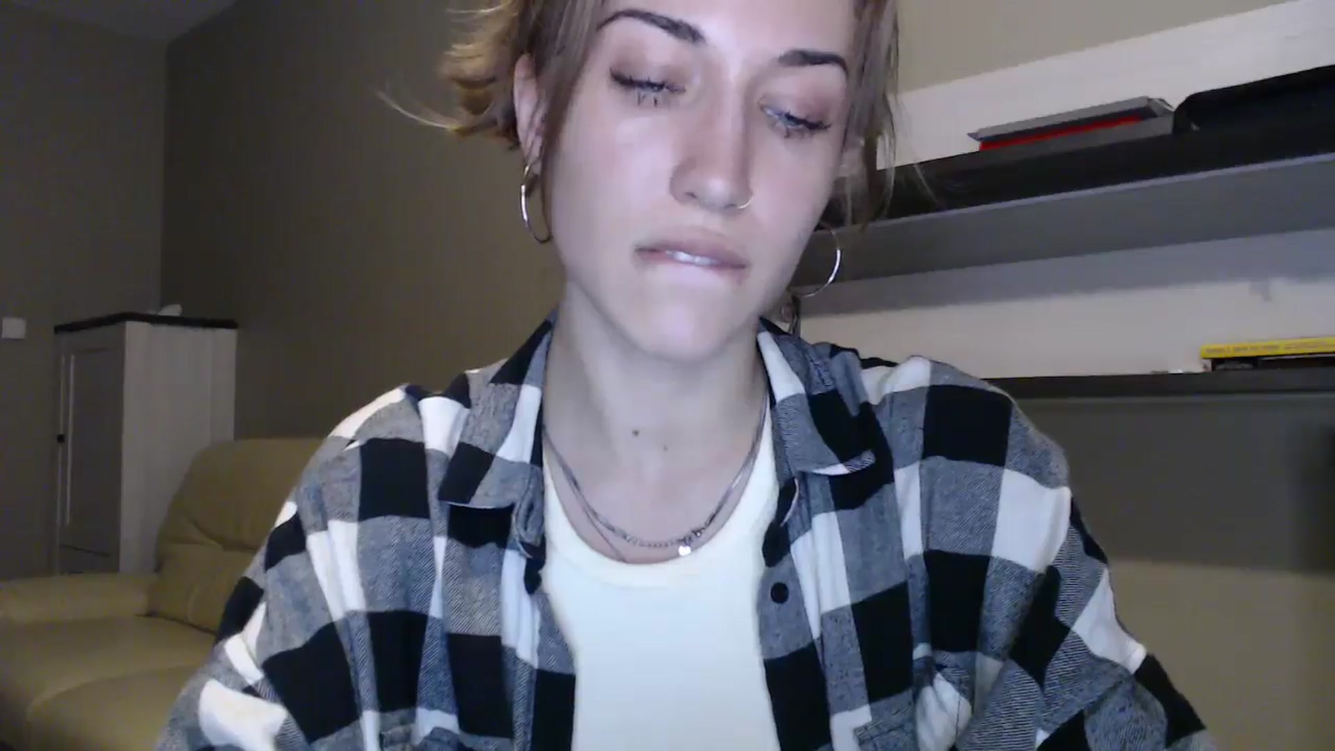 Gallery image thumbnail from GalaxyAnisia's myfreecams stream on, 08/31/2024, 20:13 image 2 of 20