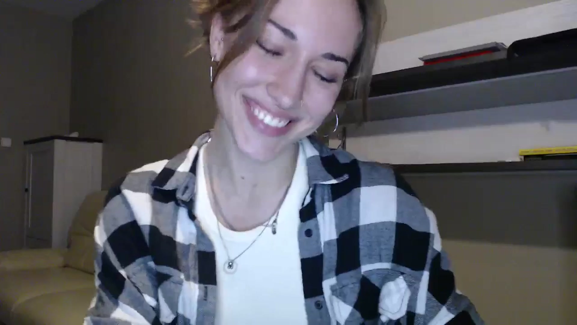 Gallery image thumbnail from GalaxyAnisia's myfreecams stream on, 08/31/2024, 20:13 image 18 of 20