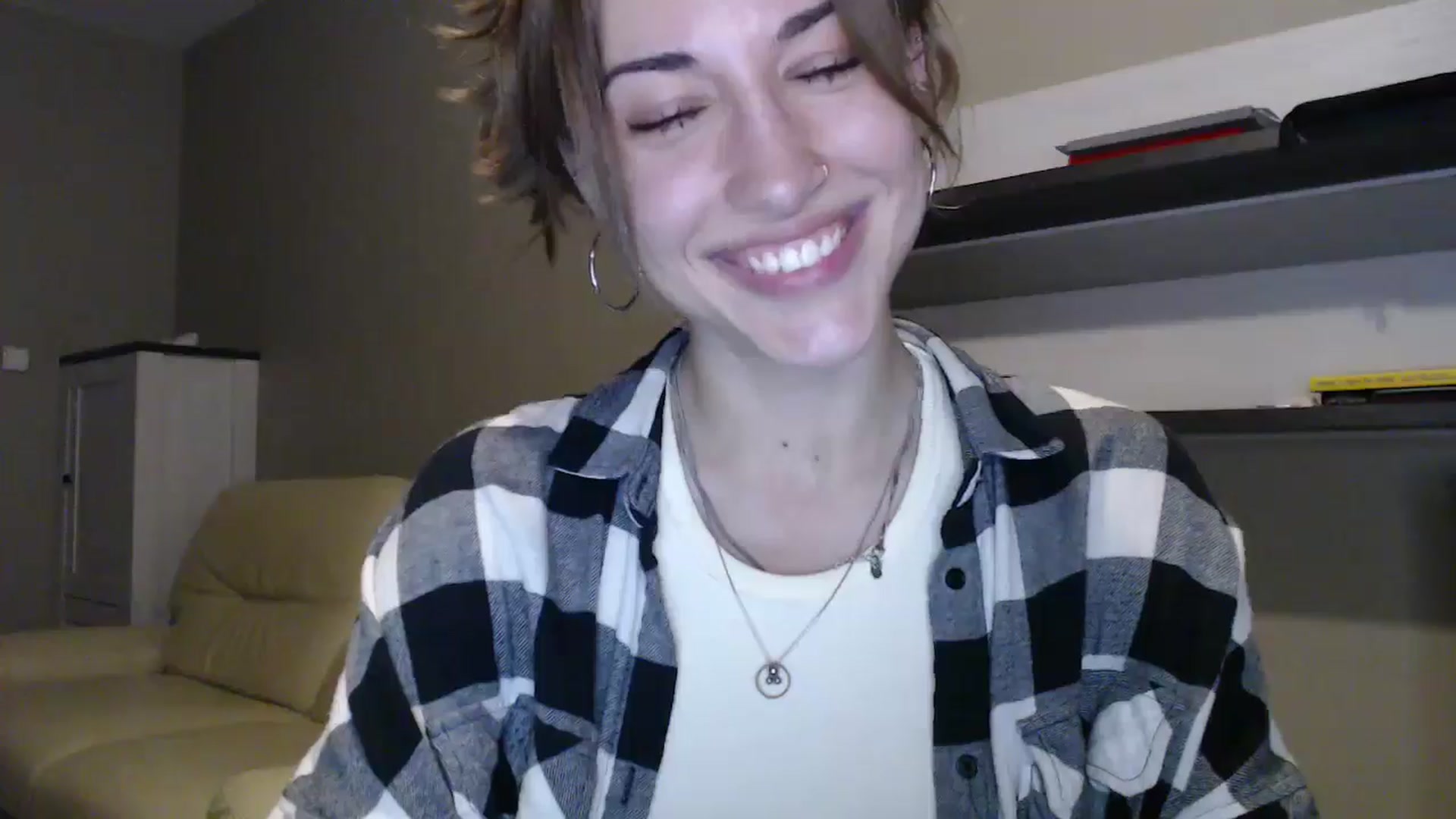 Gallery image thumbnail from GalaxyAnisia's myfreecams stream on, 08/31/2024, 20:13 image 20 of 20