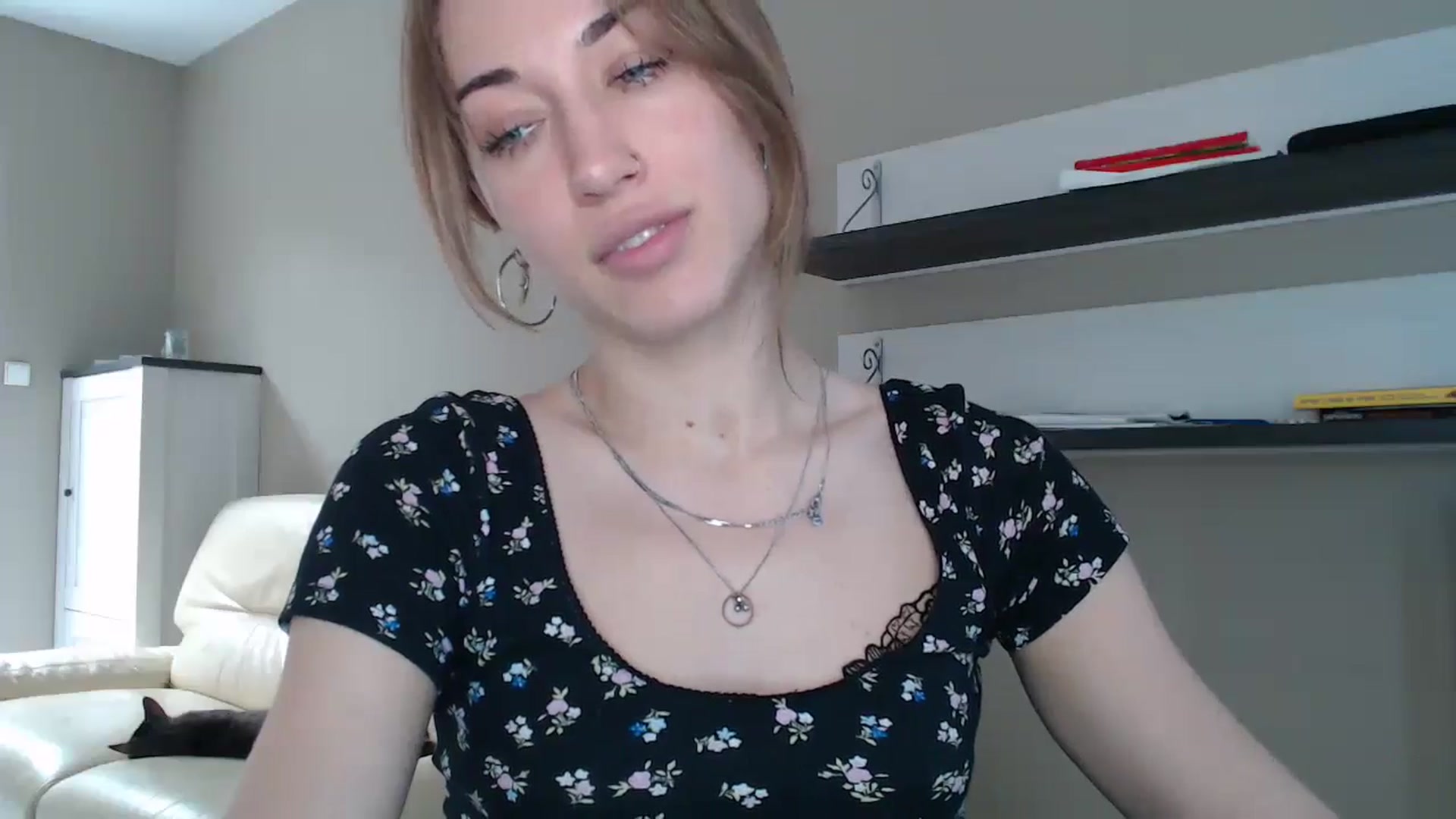 Gallery image thumbnail from GalaxyAnisia's myfreecams stream on, 09/04/2024, 13:31 image 10 of 20