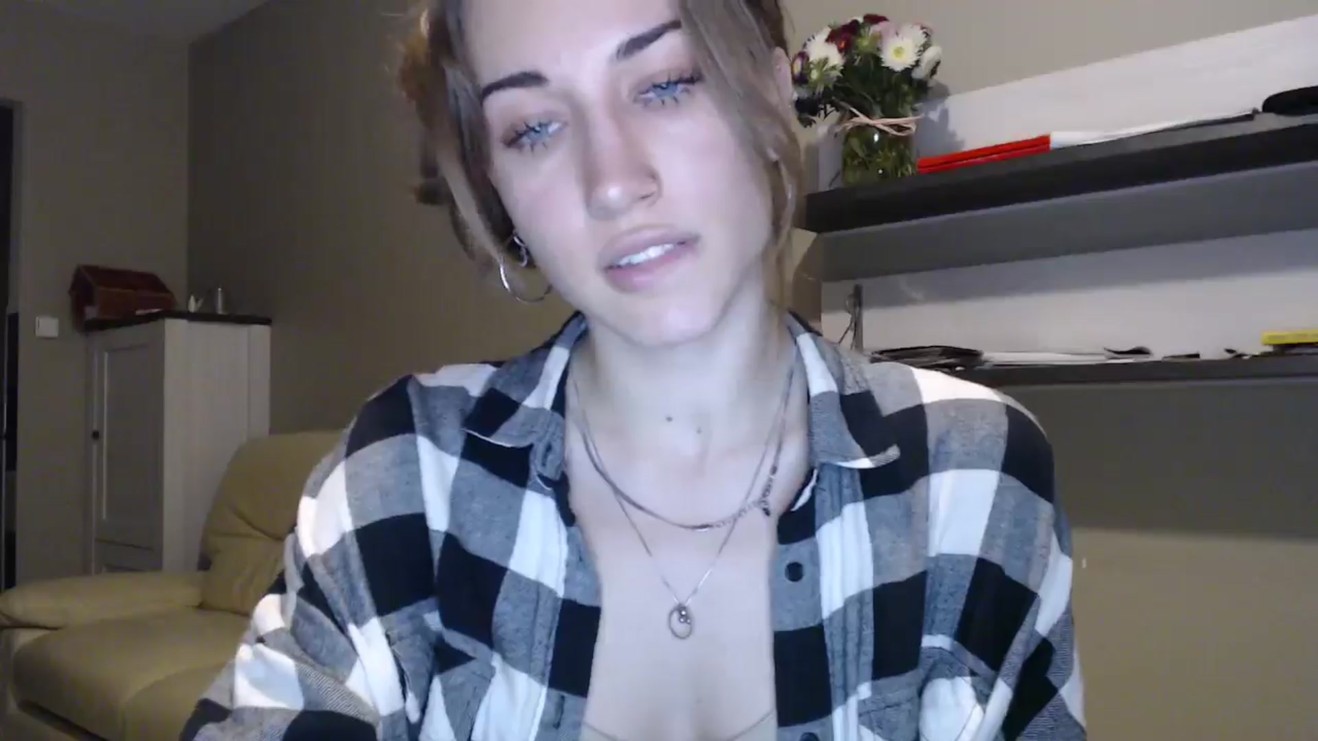 Gallery image thumbnail from GalaxyAnisia's myfreecams stream on, 09/05/2024, 18:25 image 9 of 20