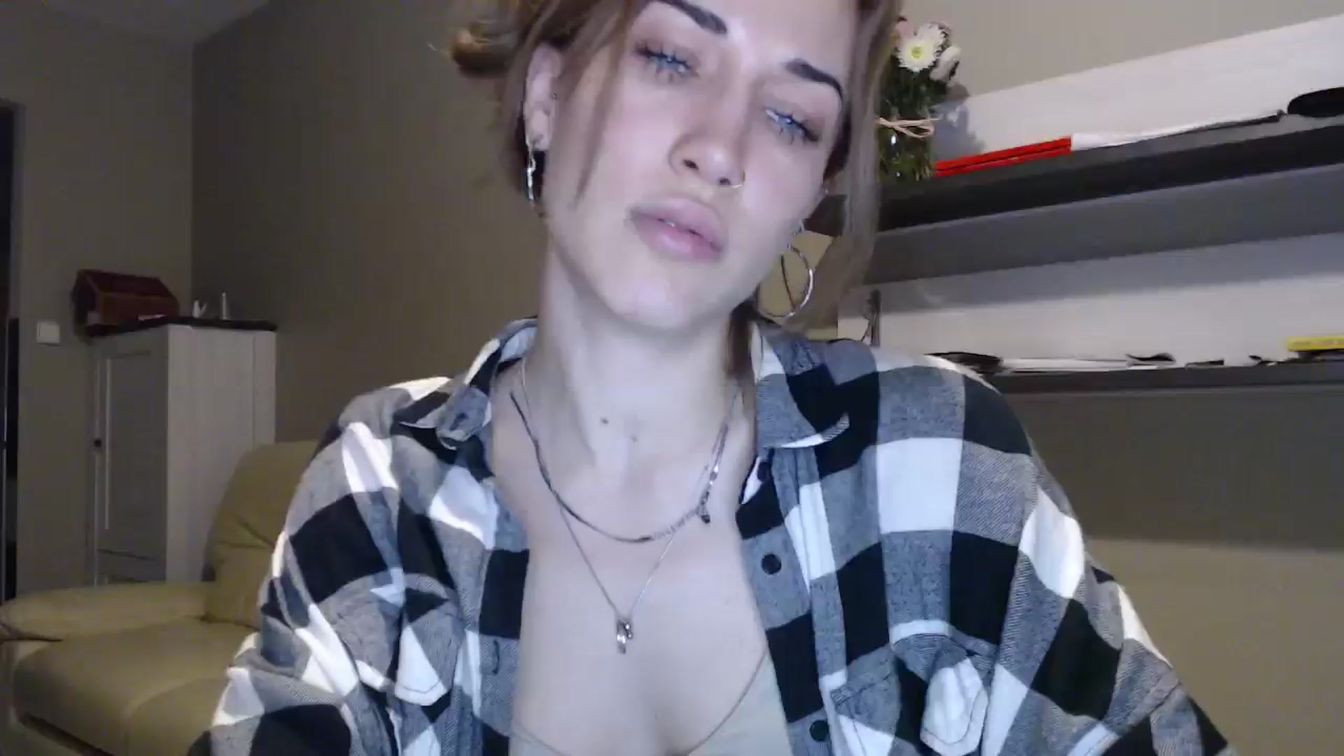 Gallery image thumbnail from GalaxyAnisia's myfreecams stream on, 09/05/2024, 18:25 image 6 of 20