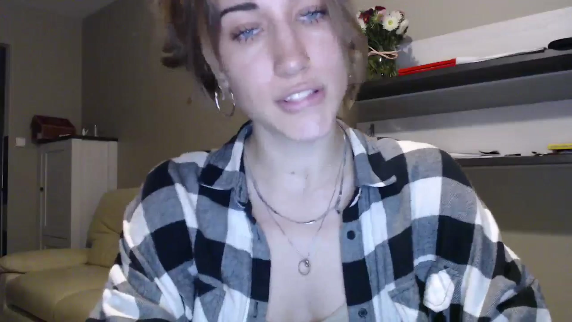 Gallery image thumbnail from GalaxyAnisia's myfreecams stream on, 09/05/2024, 18:25 image 8 of 20