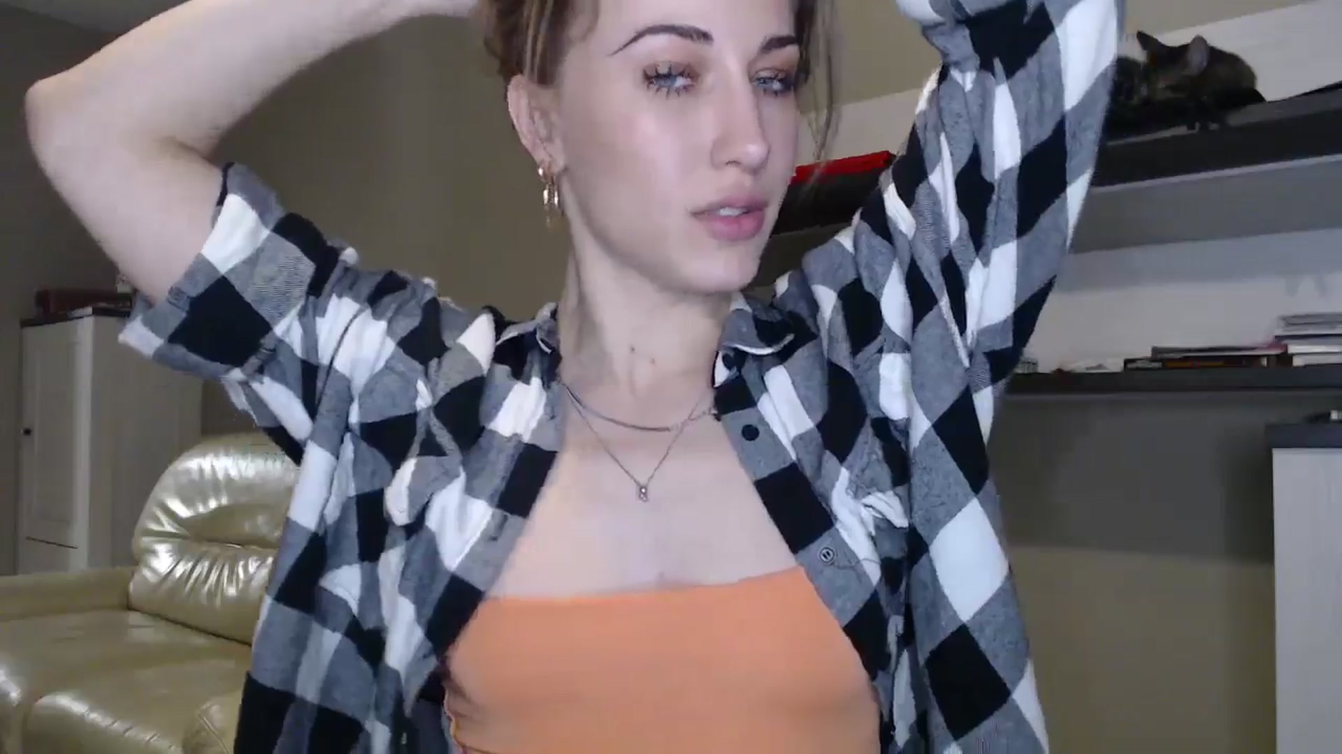 Gallery image thumbnail from GalaxyAnisia's myfreecams stream on, 10/04/2024, 18:09 image 16 of 20