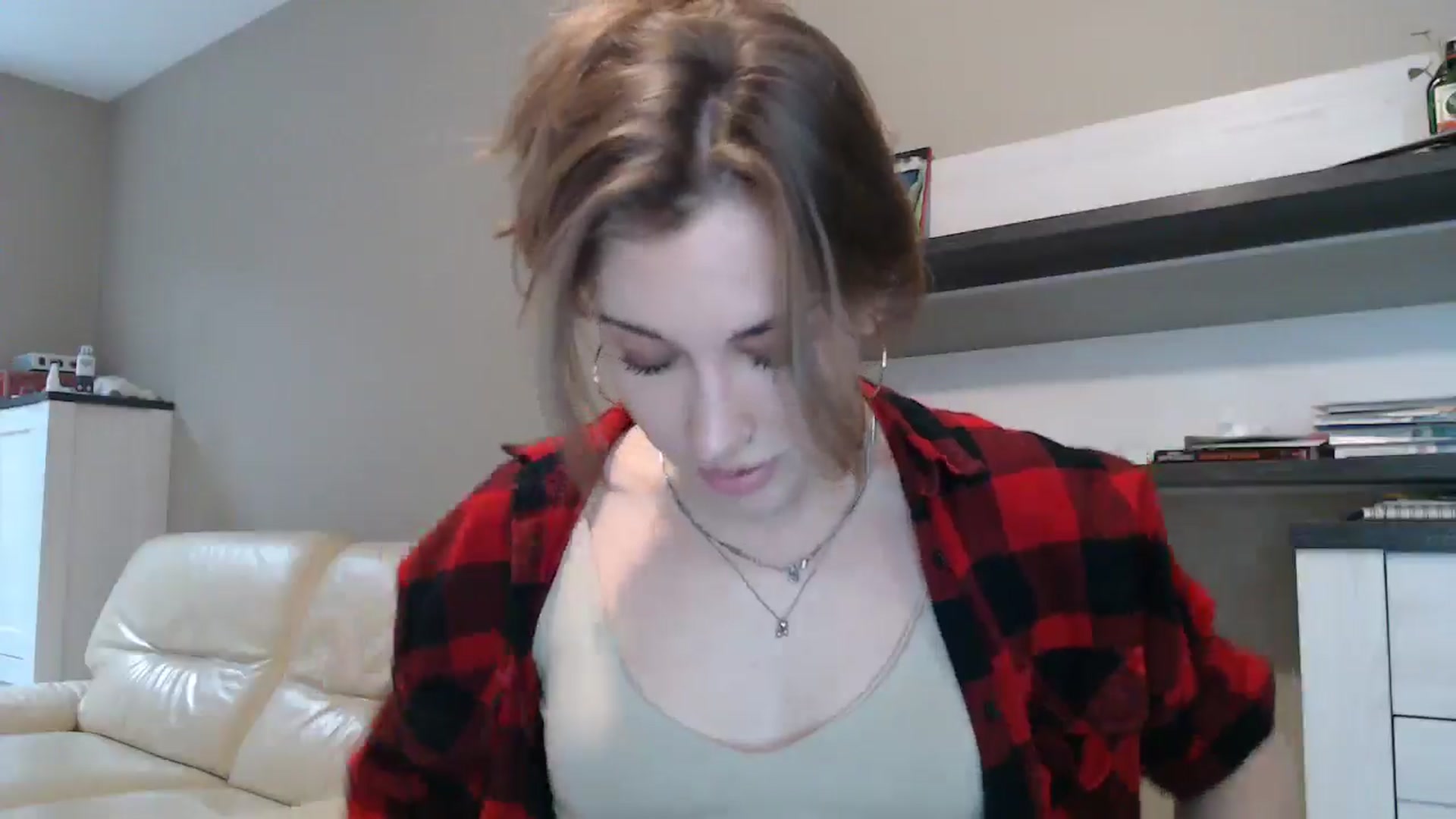 Gallery image thumbnail from GalaxyAnisia's myfreecams stream on, 10/06/2024, 14:30 image 17 of 20