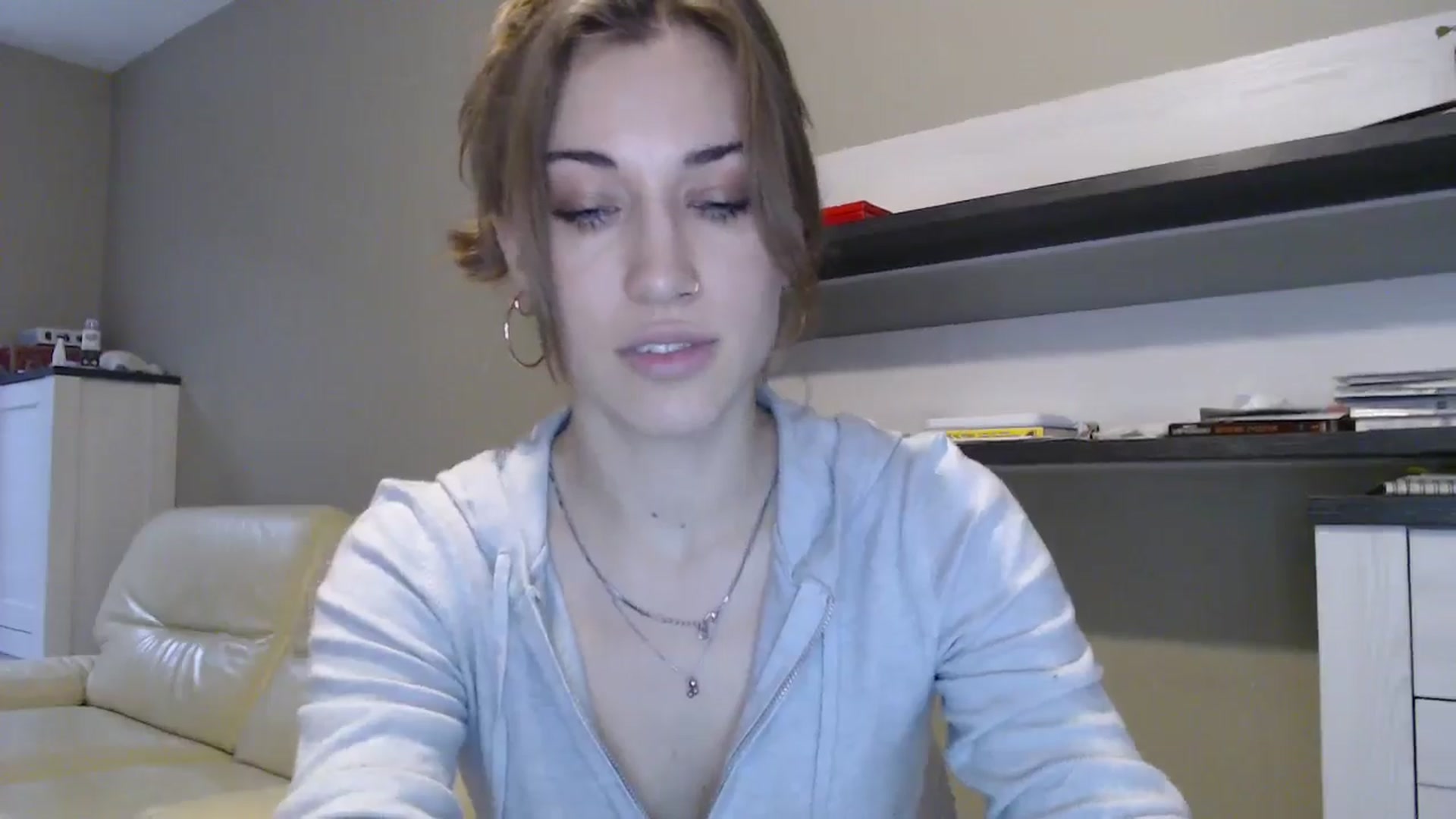 Gallery image thumbnail from GalaxyAnisia's myfreecams stream on, 10/06/2024, 15:20 image 18 of 20