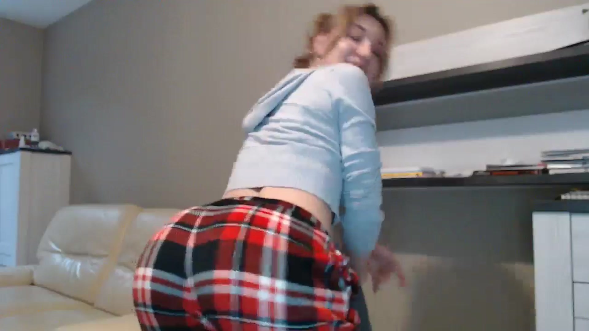 Gallery image thumbnail from GalaxyAnisia's myfreecams stream on, 10/06/2024, 15:20 image 16 of 20