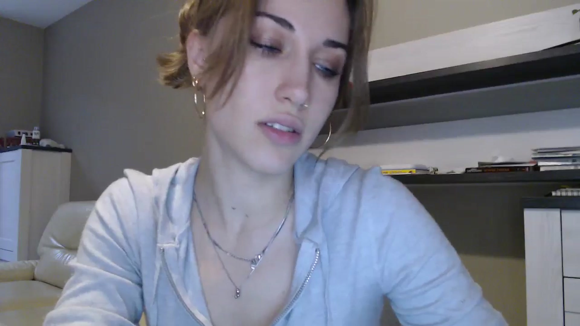 Gallery image thumbnail from GalaxyAnisia's myfreecams stream on, 10/06/2024, 15:20 image 15 of 20