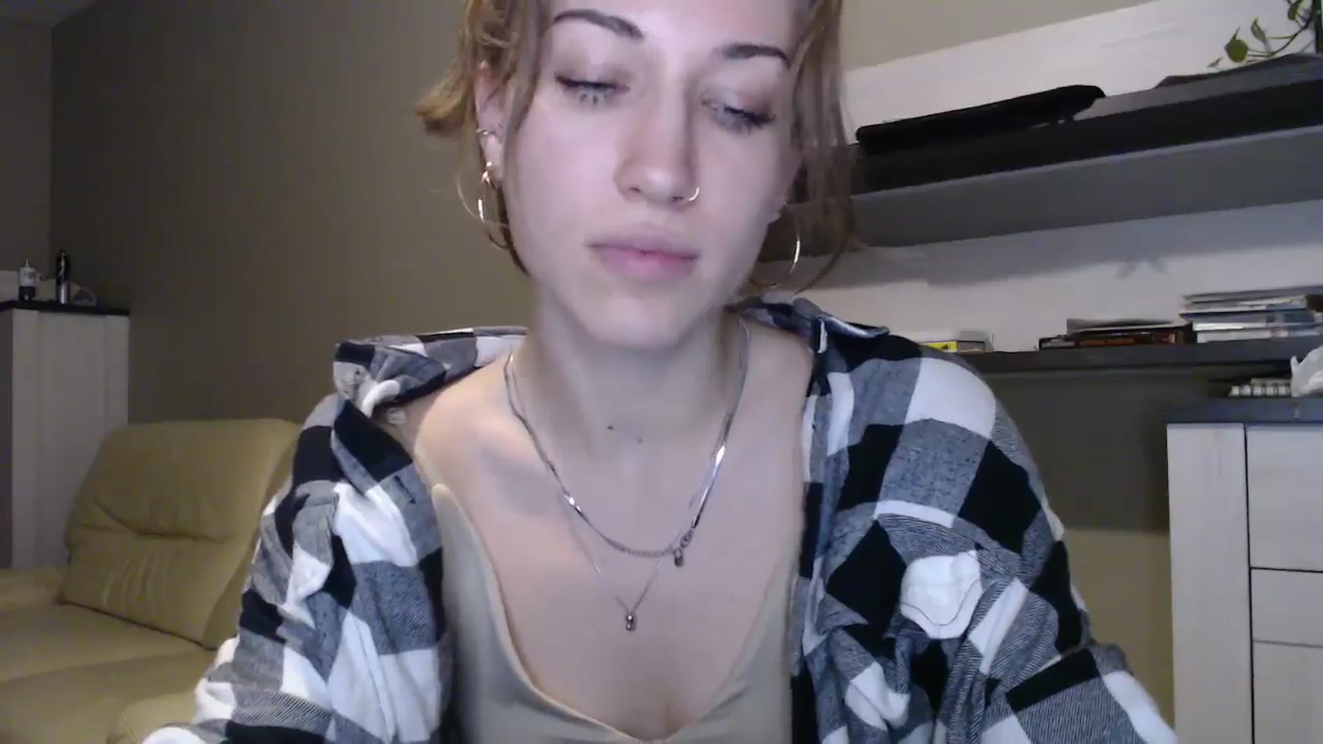 Gallery image thumbnail from GalaxyAnisia's myfreecams stream on, 10/08/2024, 20:19 image 14 of 20