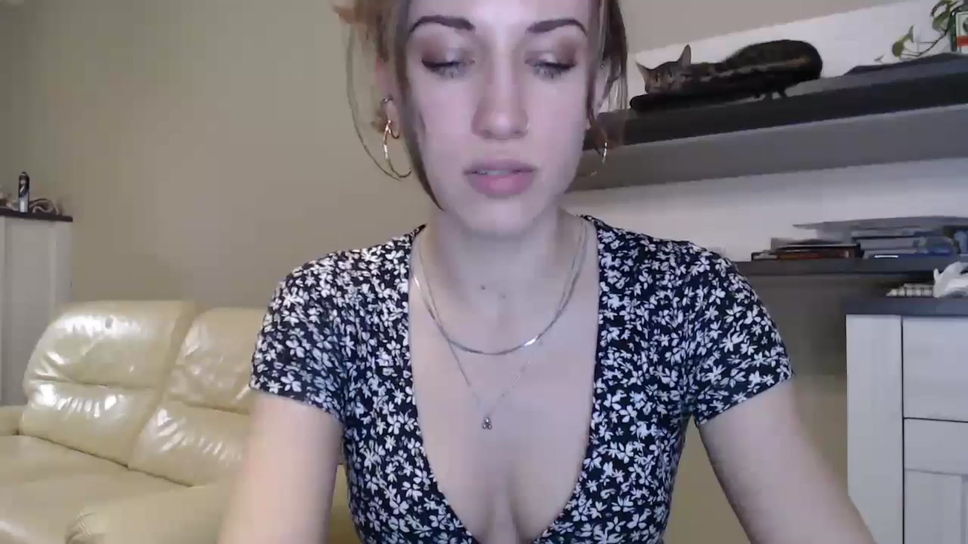 Gallery image thumbnail from GalaxyAnisia's myfreecams stream on, 10/09/2024, 19:31 image 2 of 20