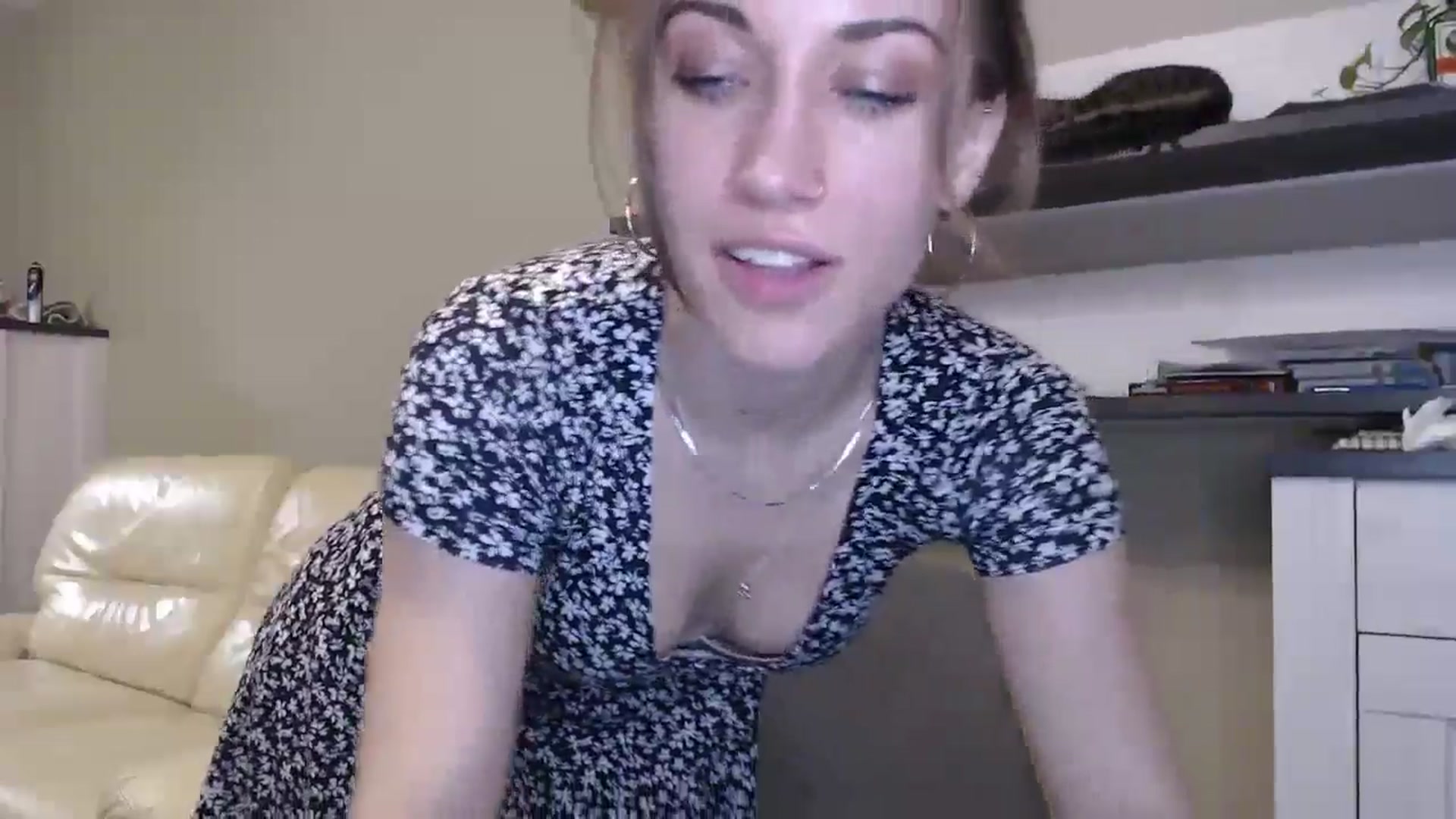 Gallery image thumbnail from GalaxyAnisia's myfreecams stream on, 10/09/2024, 19:31 image 8 of 20
