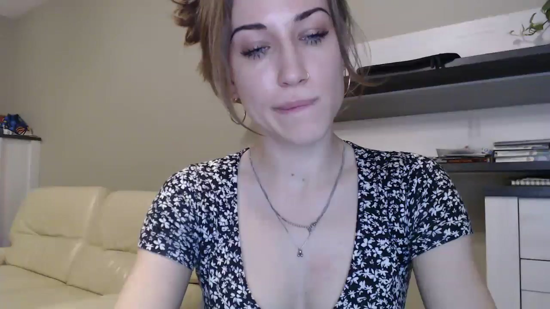 Gallery image thumbnail from GalaxyAnisia's myfreecams stream on, 10/13/2024, 20:40 image 1 of 20