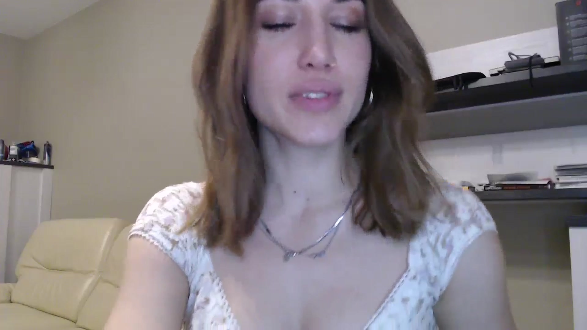 Gallery image thumbnail from GalaxyAnisia's myfreecams stream on, 10/18/2024, 16:37 image 2 of 20