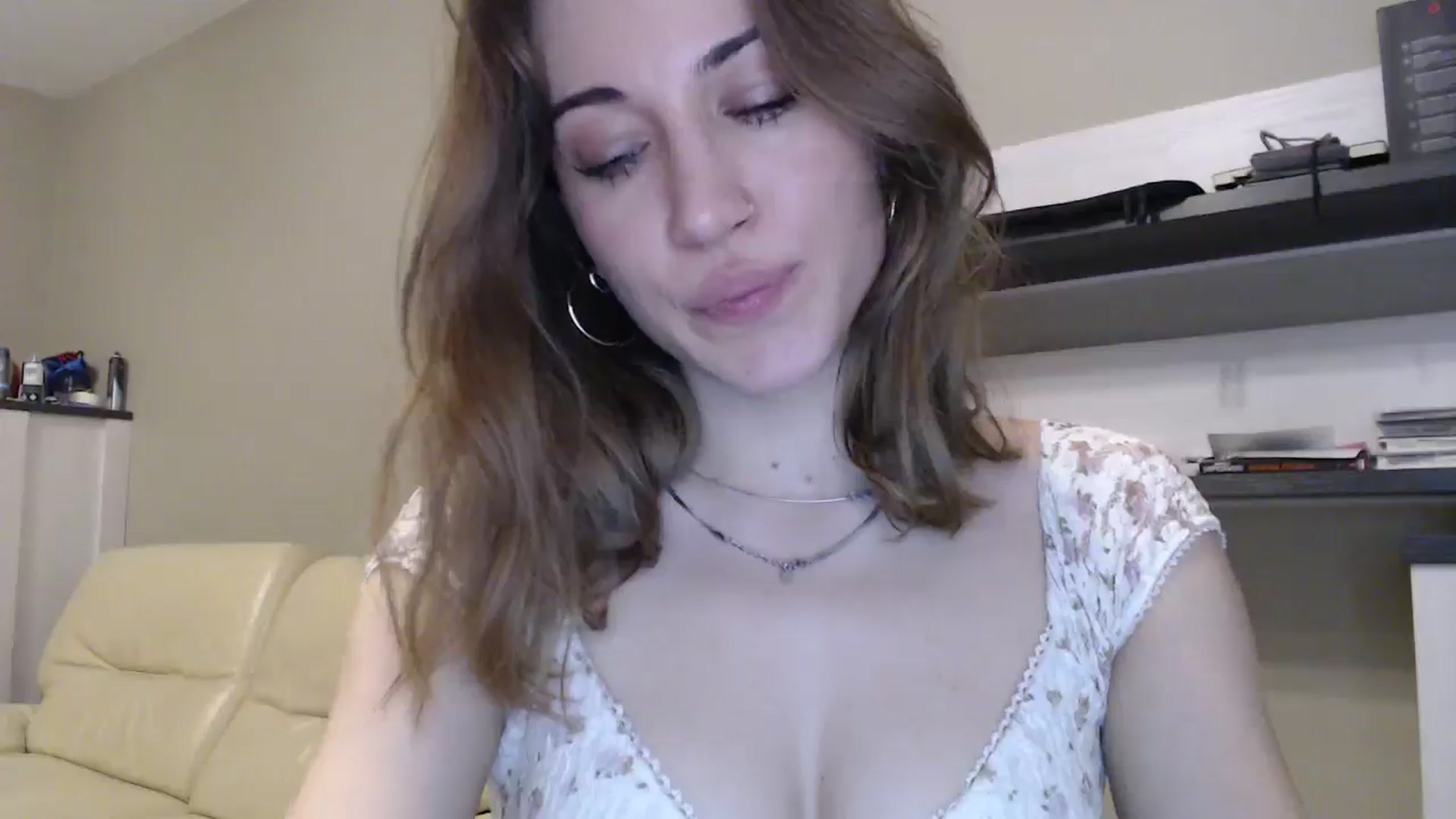 Gallery image thumbnail from GalaxyAnisia's myfreecams stream on, 10/18/2024, 16:37 image 14 of 20