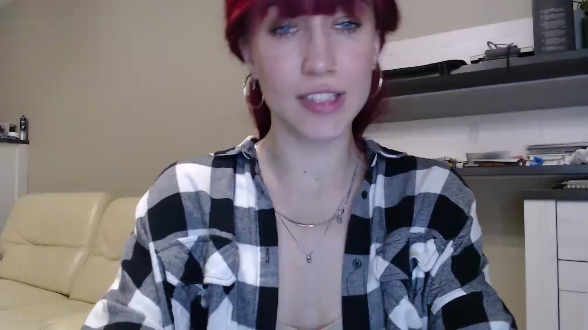 Gallery image thumbnail from GalaxyAnisia's myfreecams stream on, 10/23/2024, 19:47 image 12 of 20
