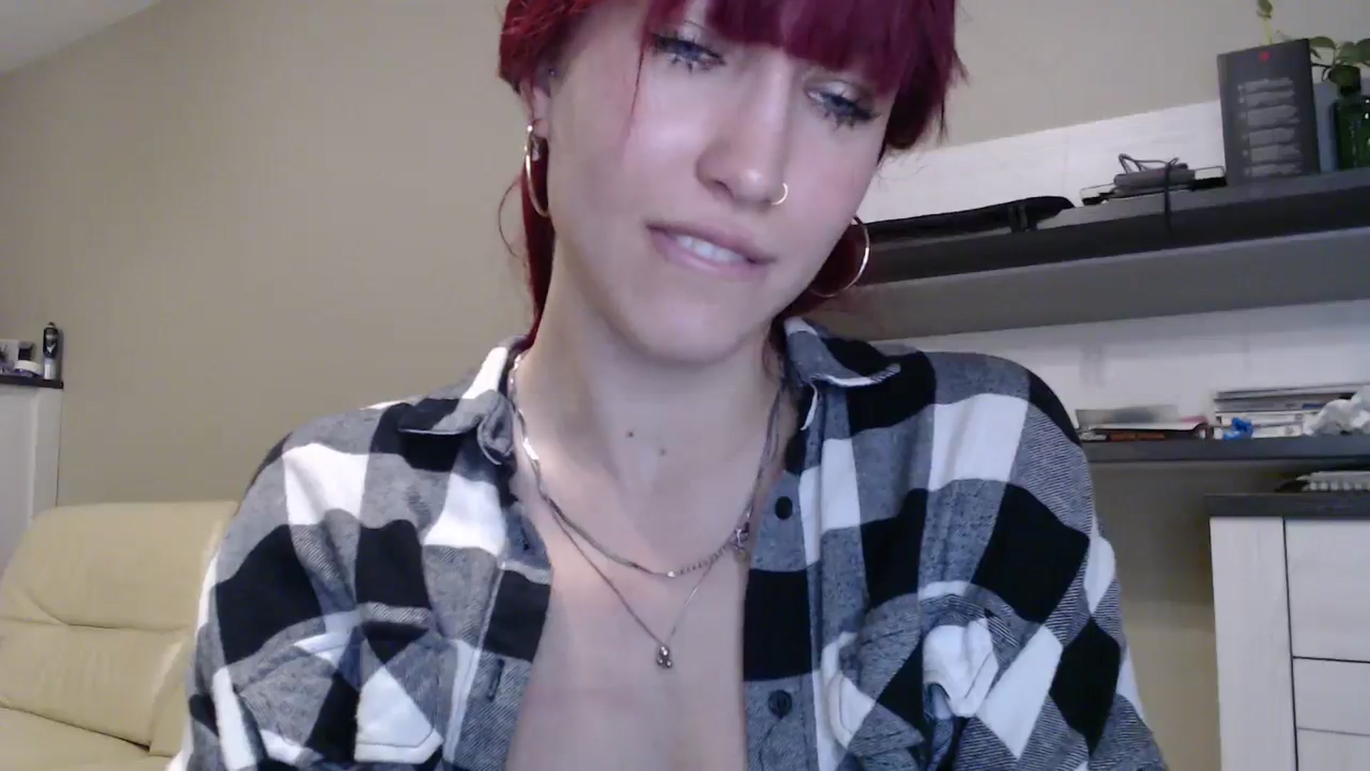 Gallery image thumbnail from GalaxyAnisia's myfreecams stream on, 10/23/2024, 19:47 image 6 of 20