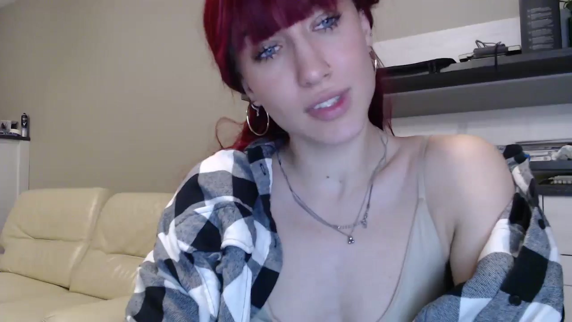 Gallery image thumbnail from GalaxyAnisia's myfreecams stream on, 10/23/2024, 20:20 image 1 of 20