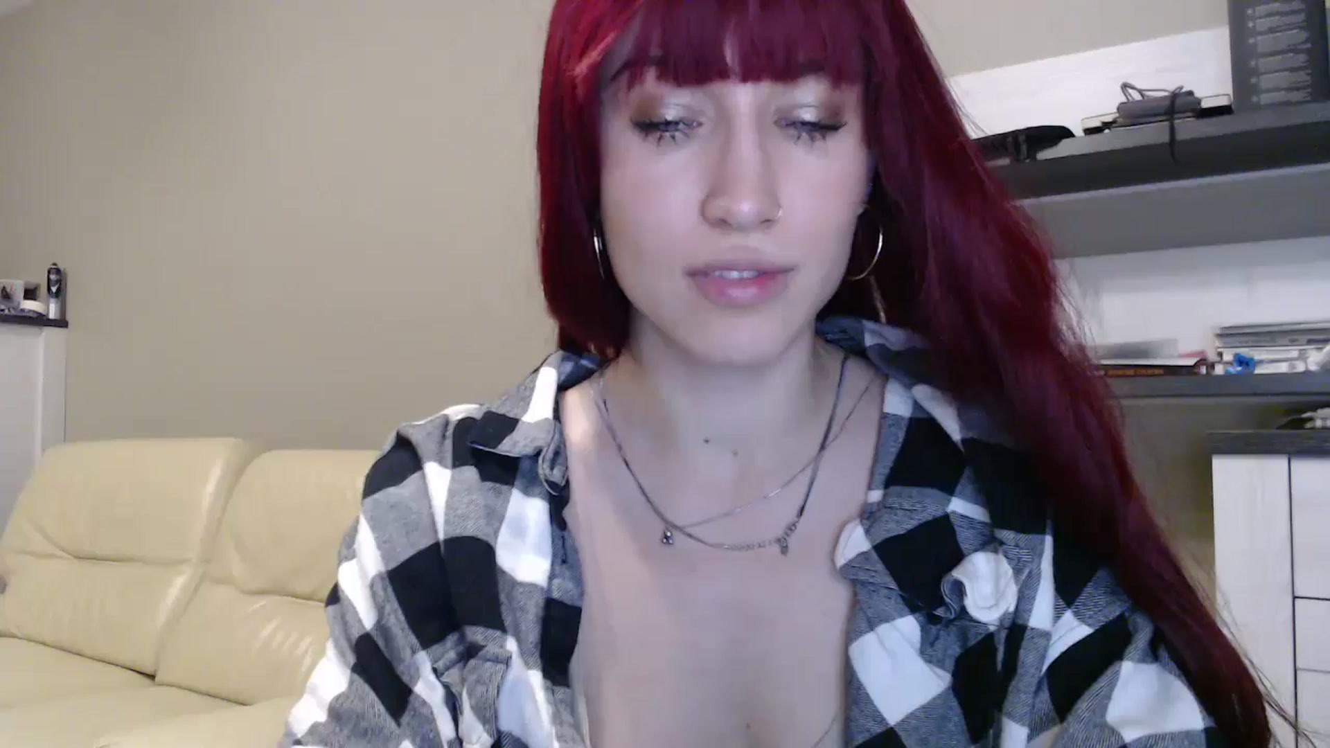 Gallery image thumbnail from GalaxyAnisia's myfreecams stream on, 10/23/2024, 20:31 image 7 of 20