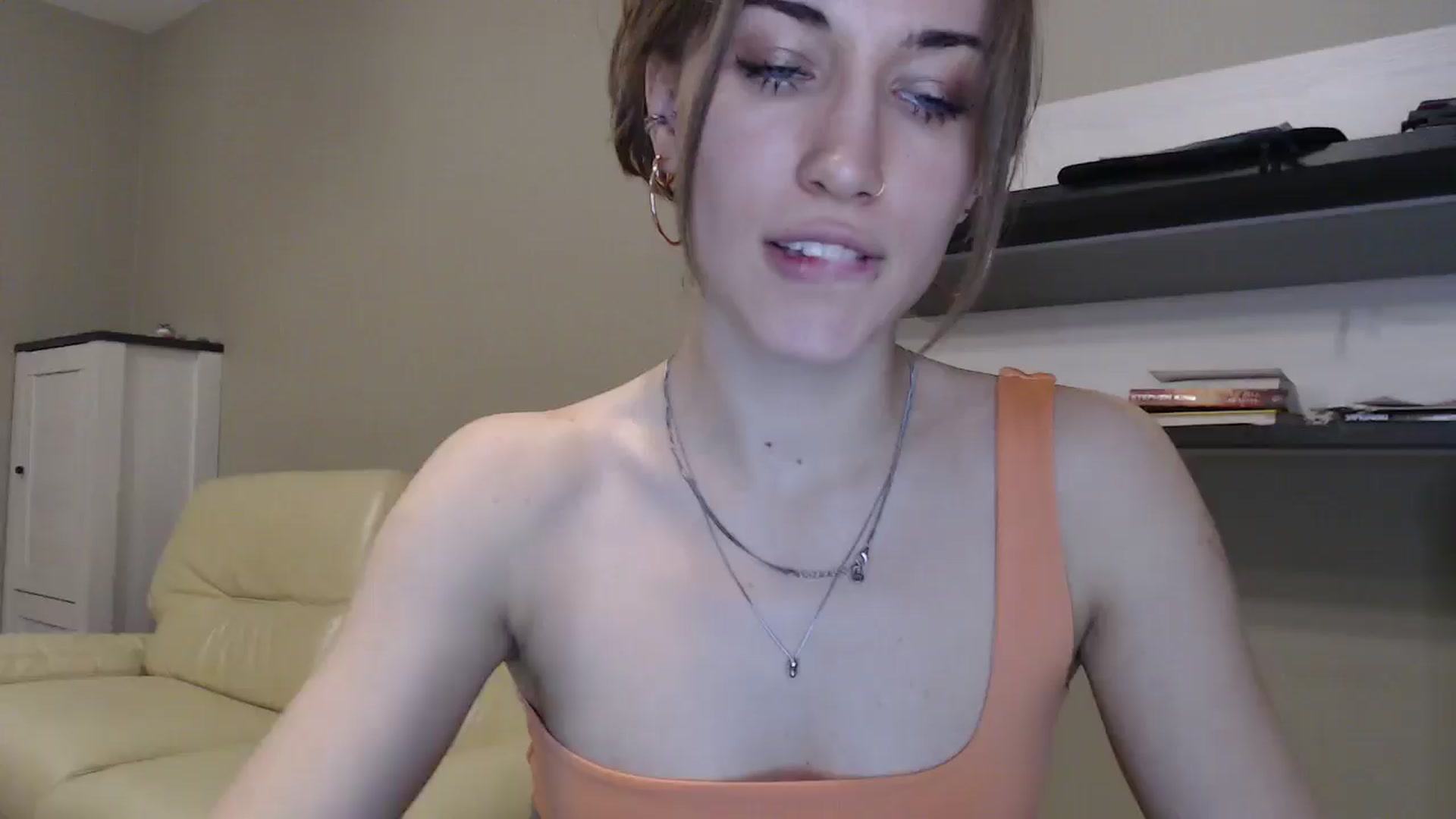 Gallery image thumbnail from GalaxyAnisia's myfreecams stream on, 11/05/2024, 20:18 image 20 of 20