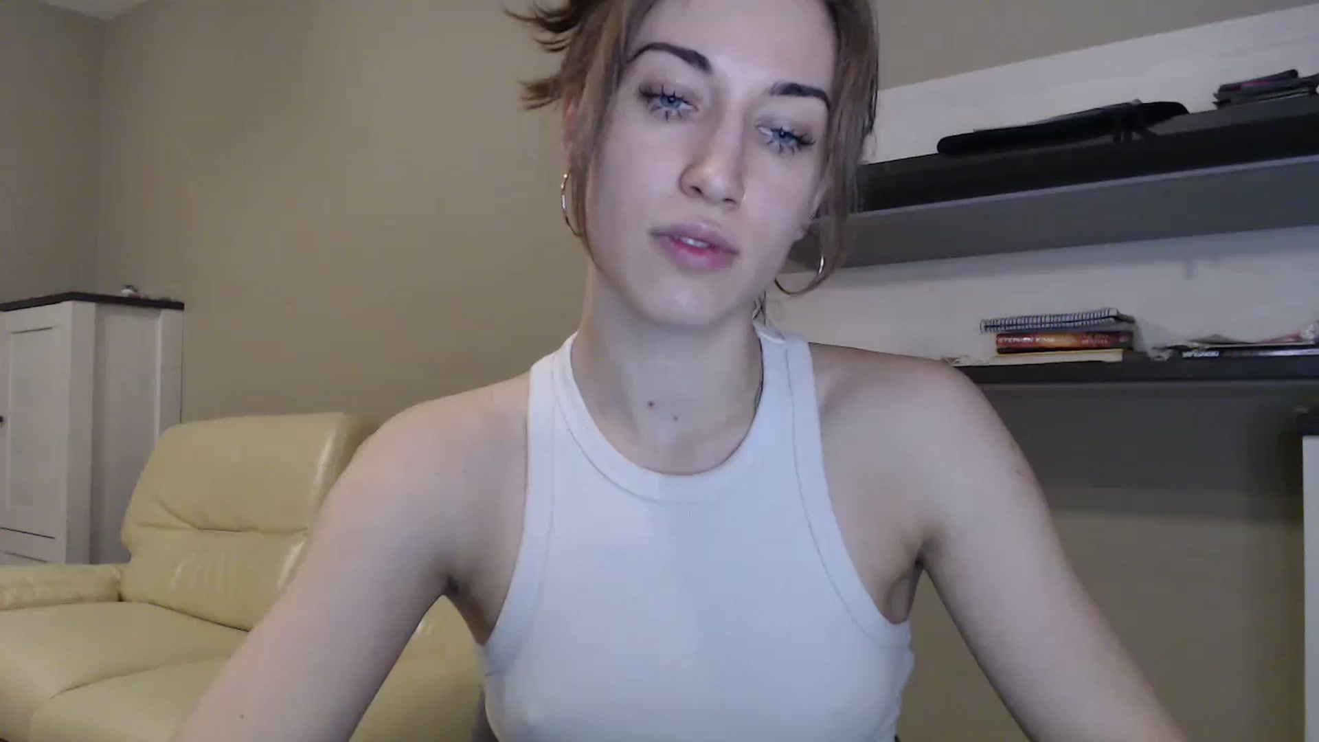 Gallery image thumbnail from GalaxyAnisia's myfreecams stream on, 11/06/2024, 20:02 image 1 of 20
