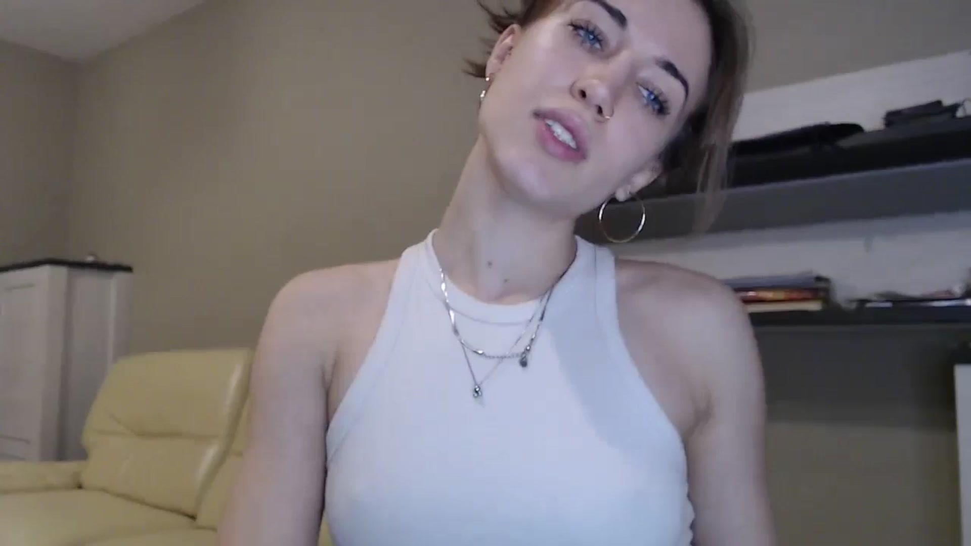 Gallery image thumbnail from GalaxyAnisia's myfreecams stream on, 11/06/2024, 20:02 image 7 of 20