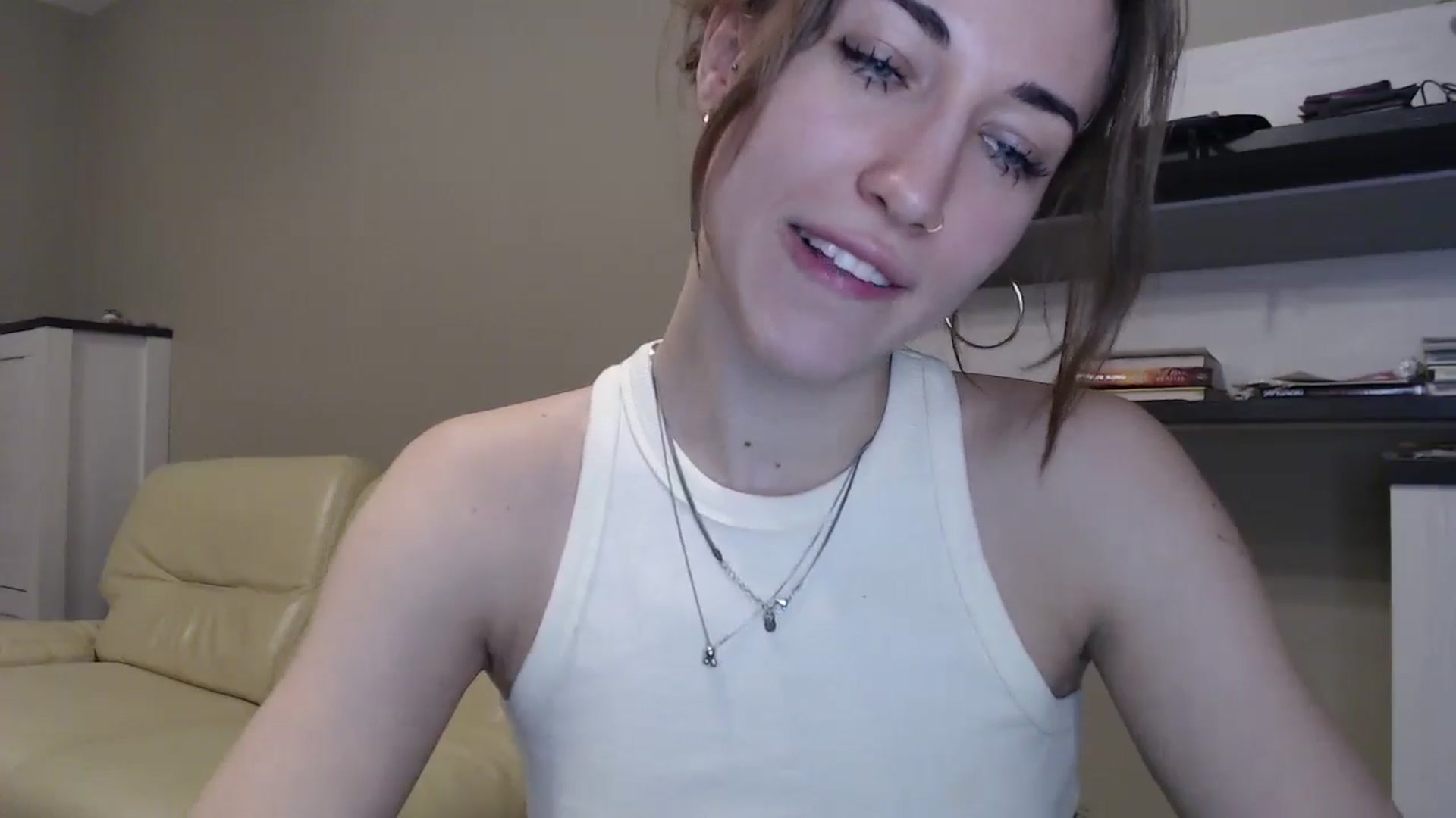 Gallery image thumbnail from GalaxyAnisia's myfreecams stream on, 11/07/2024, 19:13 image 15 of 20