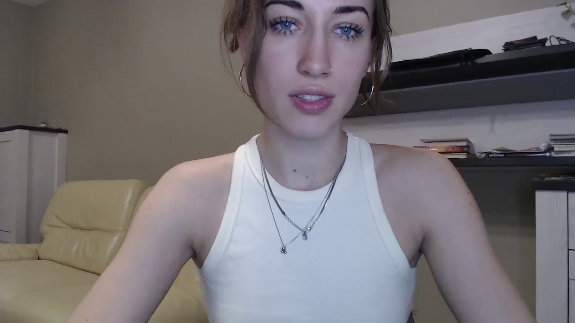 Gallery image thumbnail from GalaxyAnisia's myfreecams stream on, 11/07/2024, 19:13 image 18 of 20