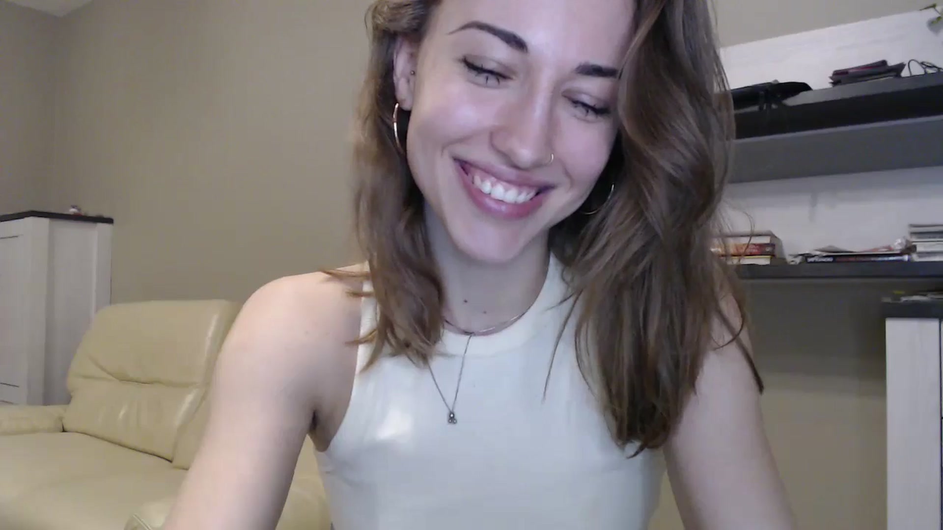 Gallery image thumbnail from GalaxyAnisia's myfreecams stream on, 11/07/2024, 20:05 image 9 of 20