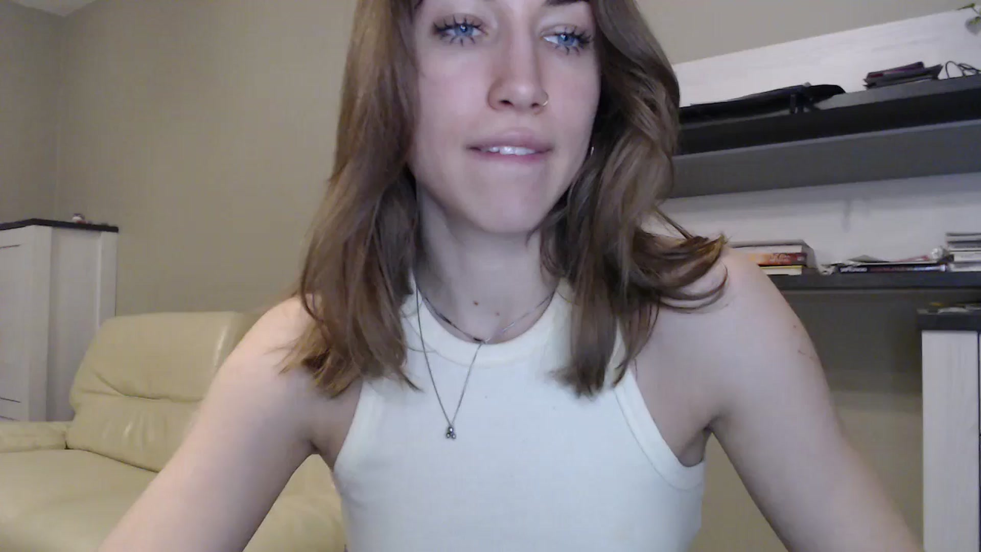 Gallery image thumbnail from GalaxyAnisia's myfreecams stream on, 11/07/2024, 20:05 image 18 of 20