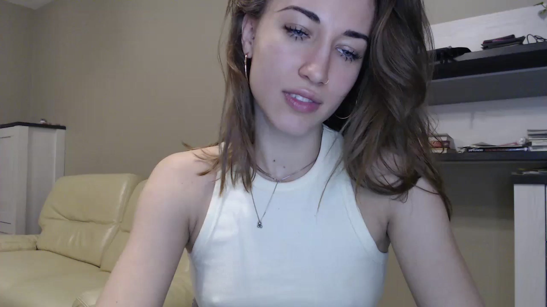Gallery image thumbnail from GalaxyAnisia's myfreecams stream on, 11/07/2024, 20:05 image 2 of 20
