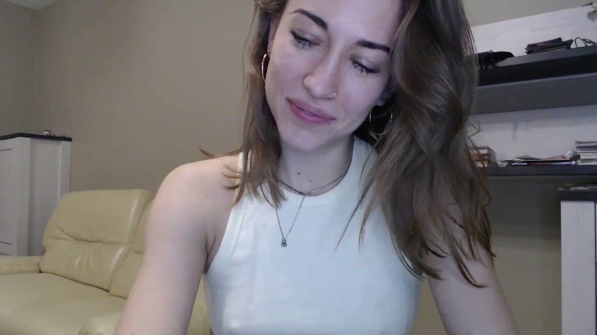 Gallery image thumbnail from GalaxyAnisia's myfreecams stream on, 11/07/2024, 20:05 image 3 of 20