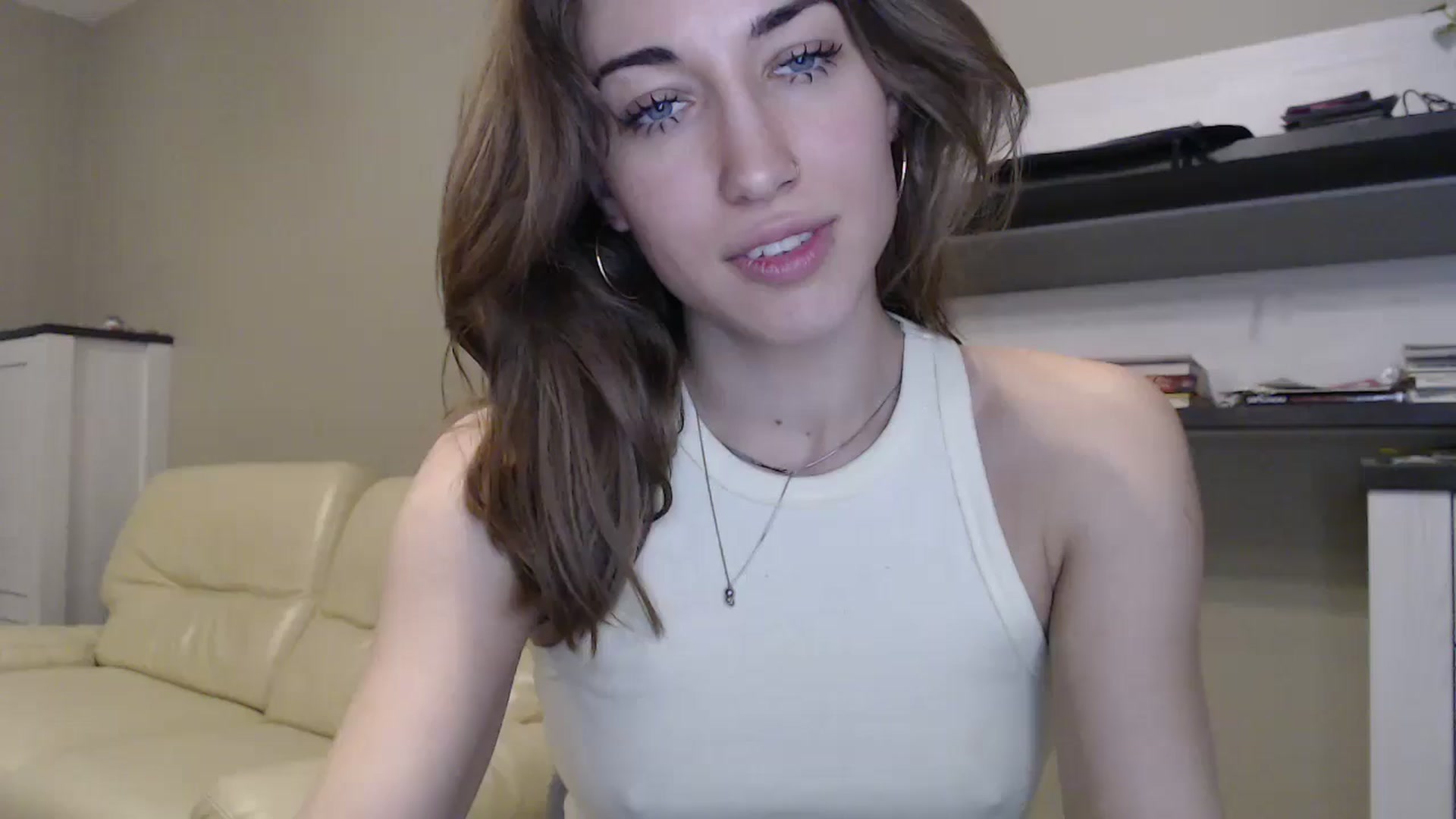 Gallery image thumbnail from GalaxyAnisia's myfreecams stream on, 11/07/2024, 20:26 image 3 of 20