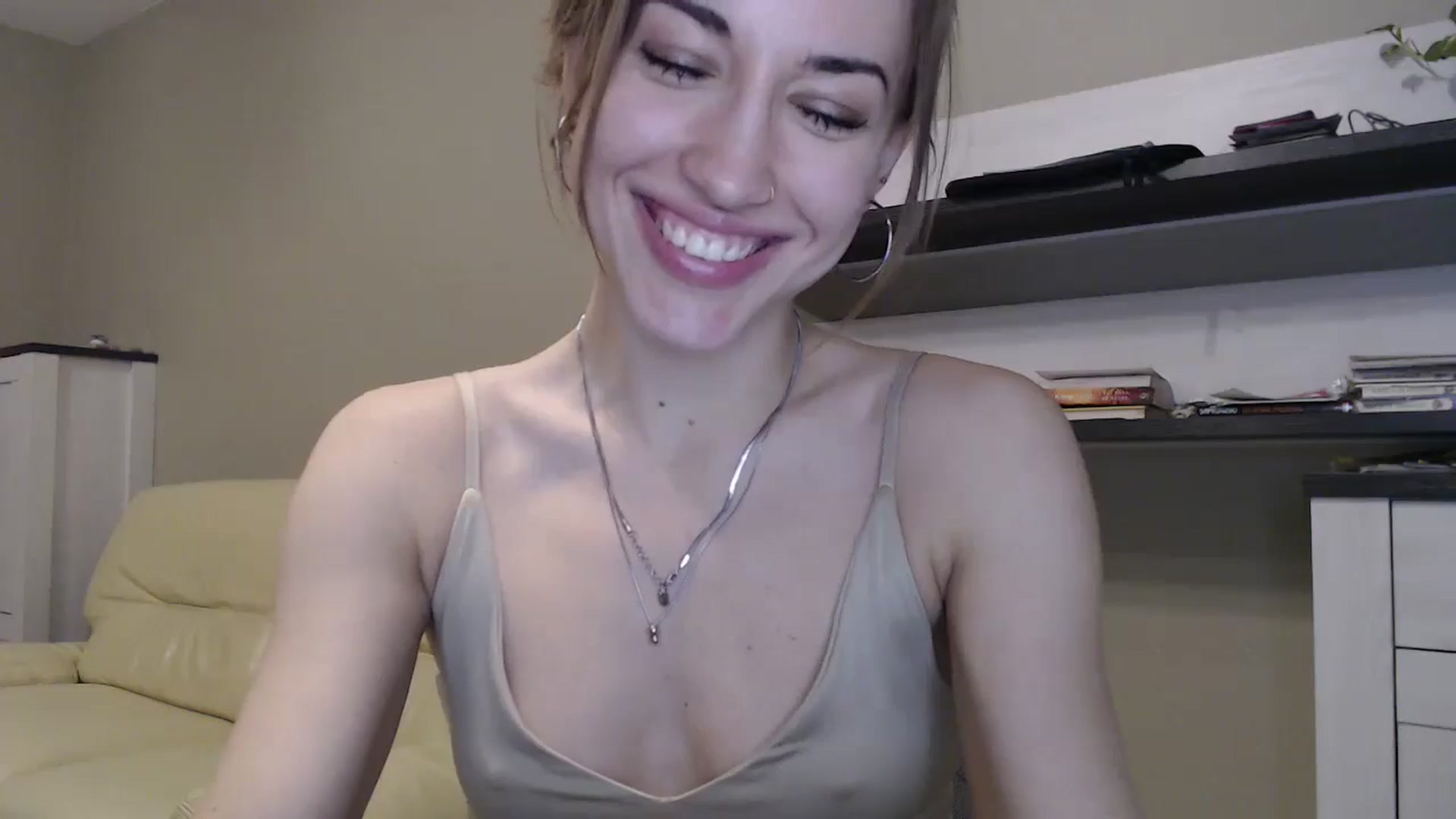 Gallery image thumbnail from GalaxyAnisia's myfreecams stream on, 11/09/2024, 20:55 image 4 of 20