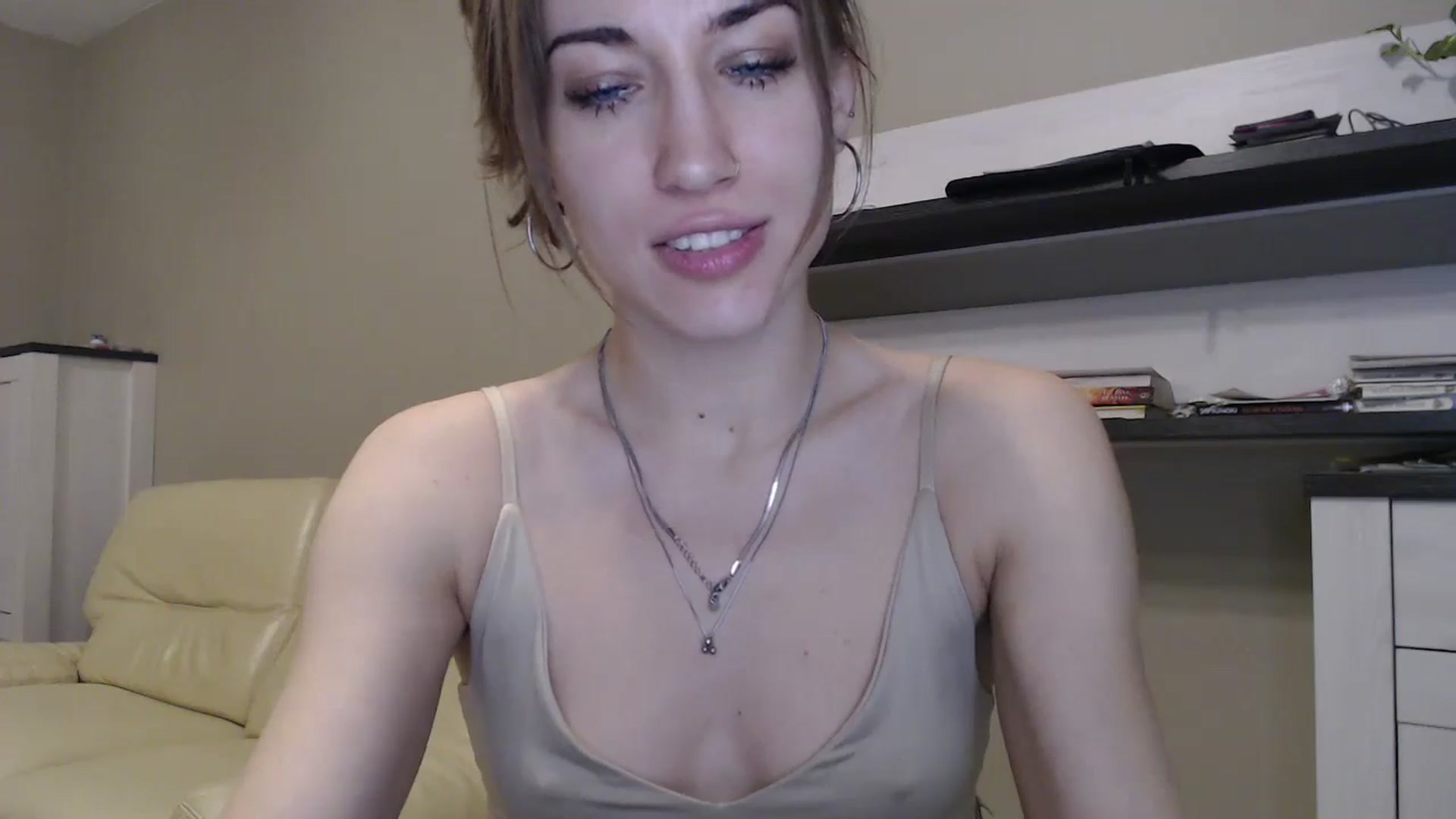 Gallery image thumbnail from GalaxyAnisia's myfreecams stream on, 11/09/2024, 20:55 image 6 of 20