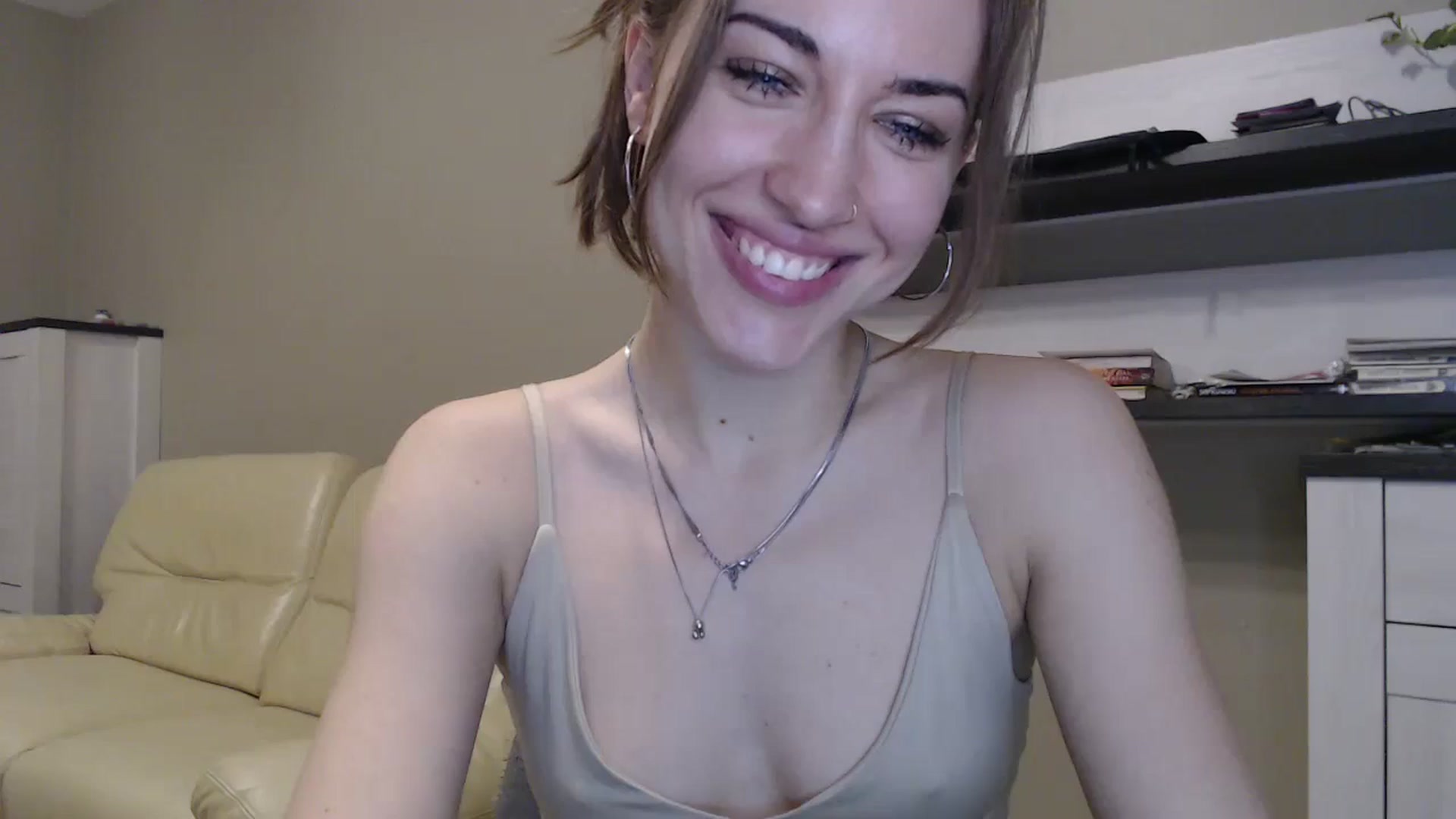 Gallery image thumbnail from GalaxyAnisia's myfreecams stream on, 11/09/2024, 22:11 image 17 of 20