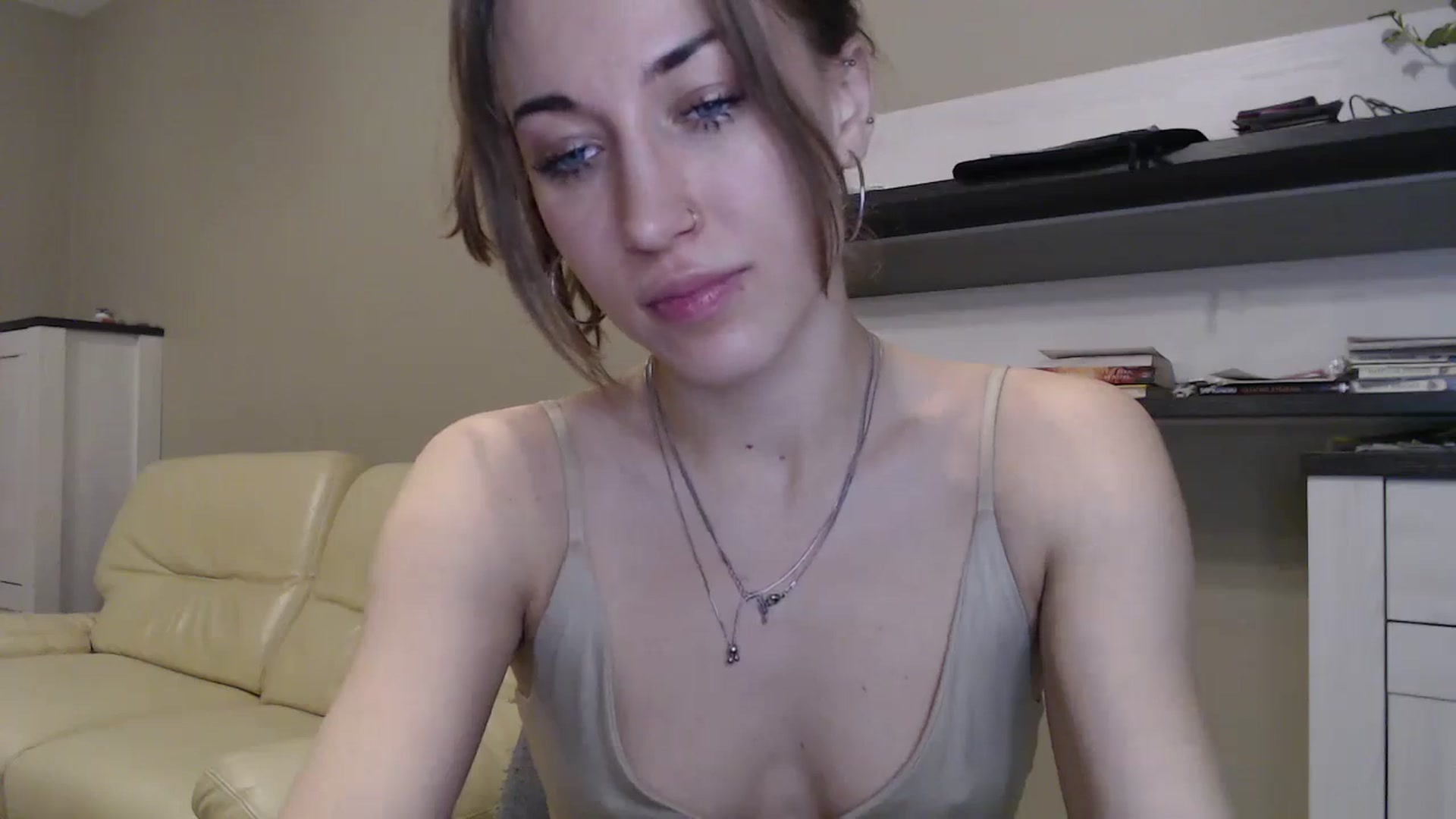 Gallery image thumbnail from GalaxyAnisia's myfreecams stream on, 11/09/2024, 22:11 image 8 of 20