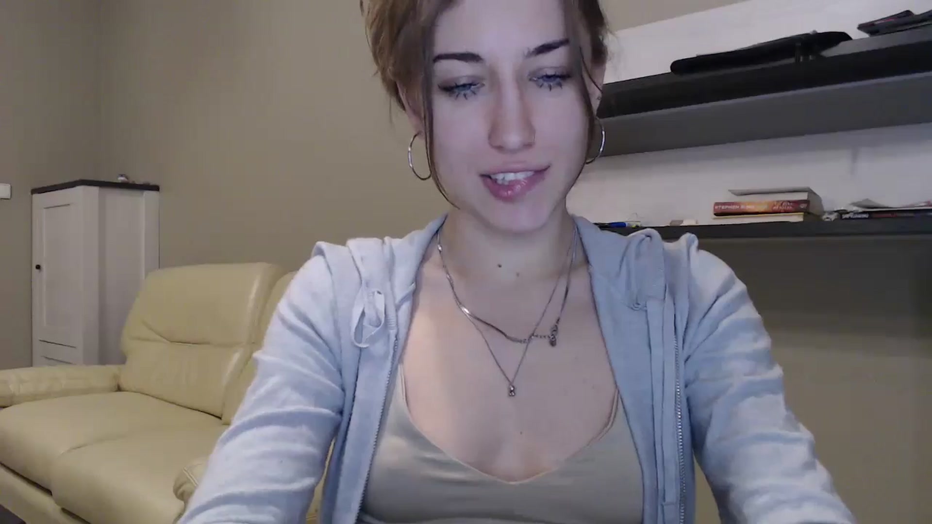 Gallery image thumbnail from GalaxyAnisia's myfreecams stream on, 11/10/2024, 19:13 image 6 of 20