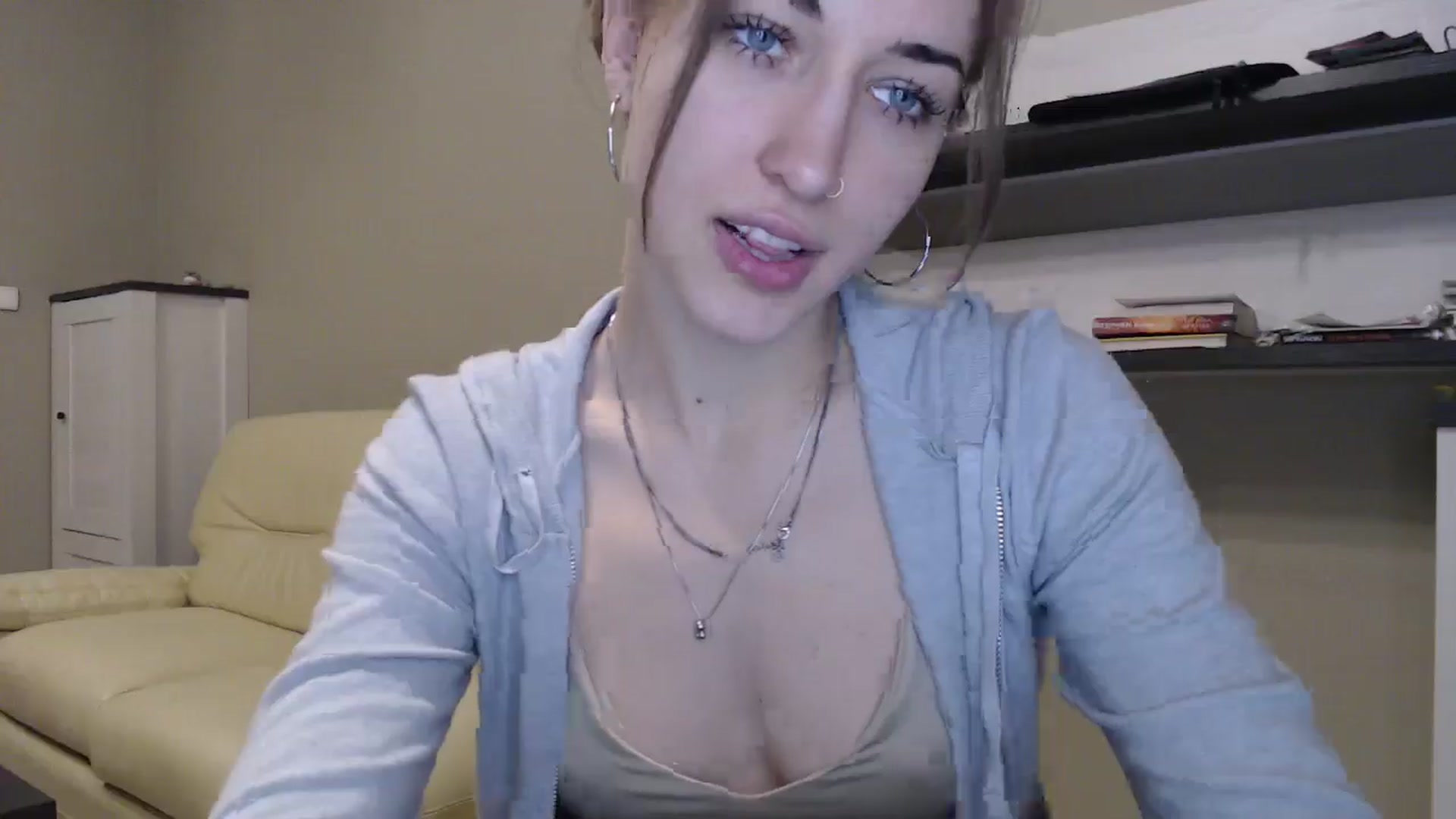 Gallery image thumbnail from GalaxyAnisia's myfreecams stream on, 11/10/2024, 19:13 image 20 of 20
