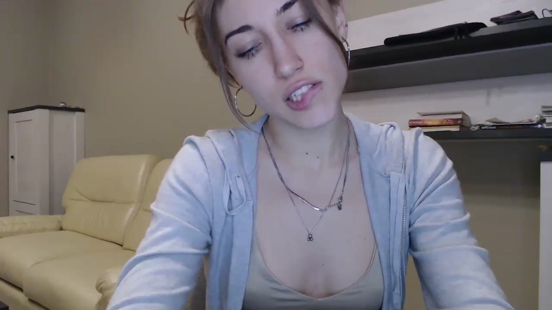 Gallery image thumbnail from GalaxyAnisia's myfreecams stream on, 11/10/2024, 19:13 image 14 of 20