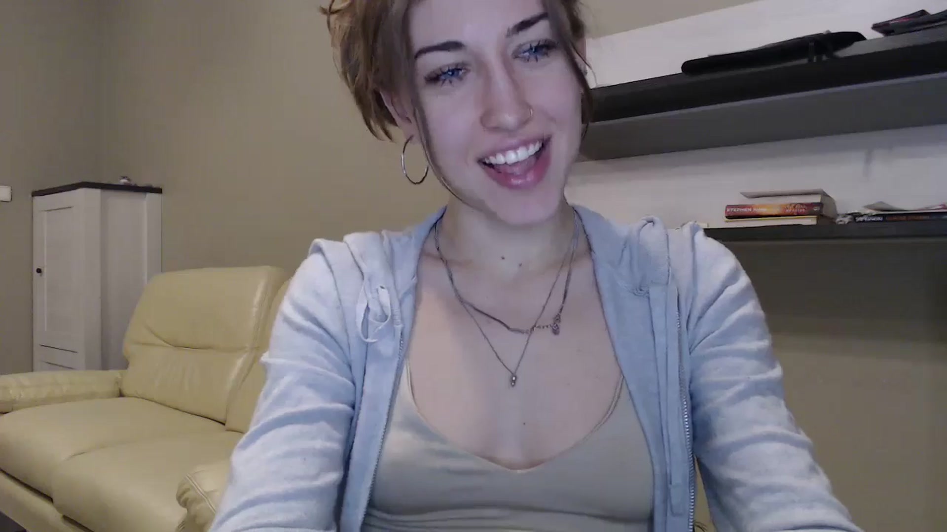 Gallery image thumbnail from GalaxyAnisia's myfreecams stream on, 11/10/2024, 19:13 image 8 of 20