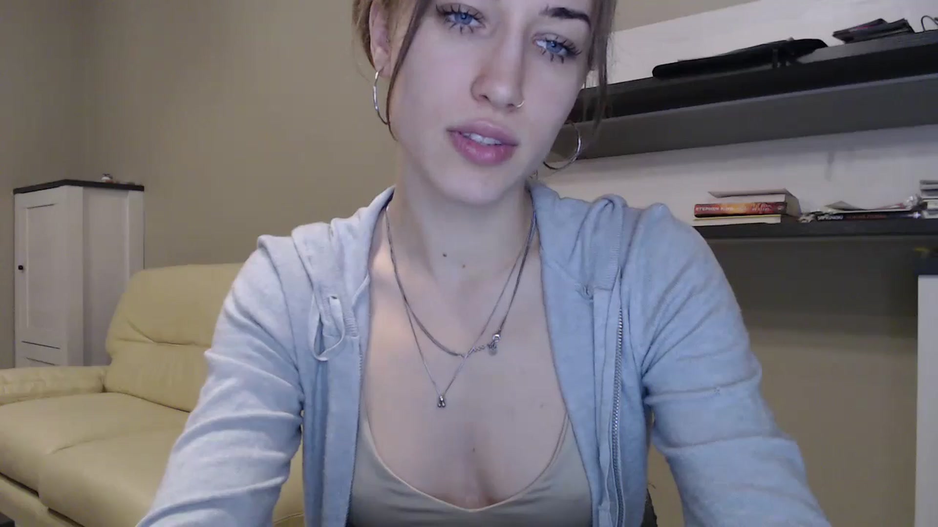 Gallery image thumbnail from GalaxyAnisia's myfreecams stream on, 11/10/2024, 19:13 image 11 of 20