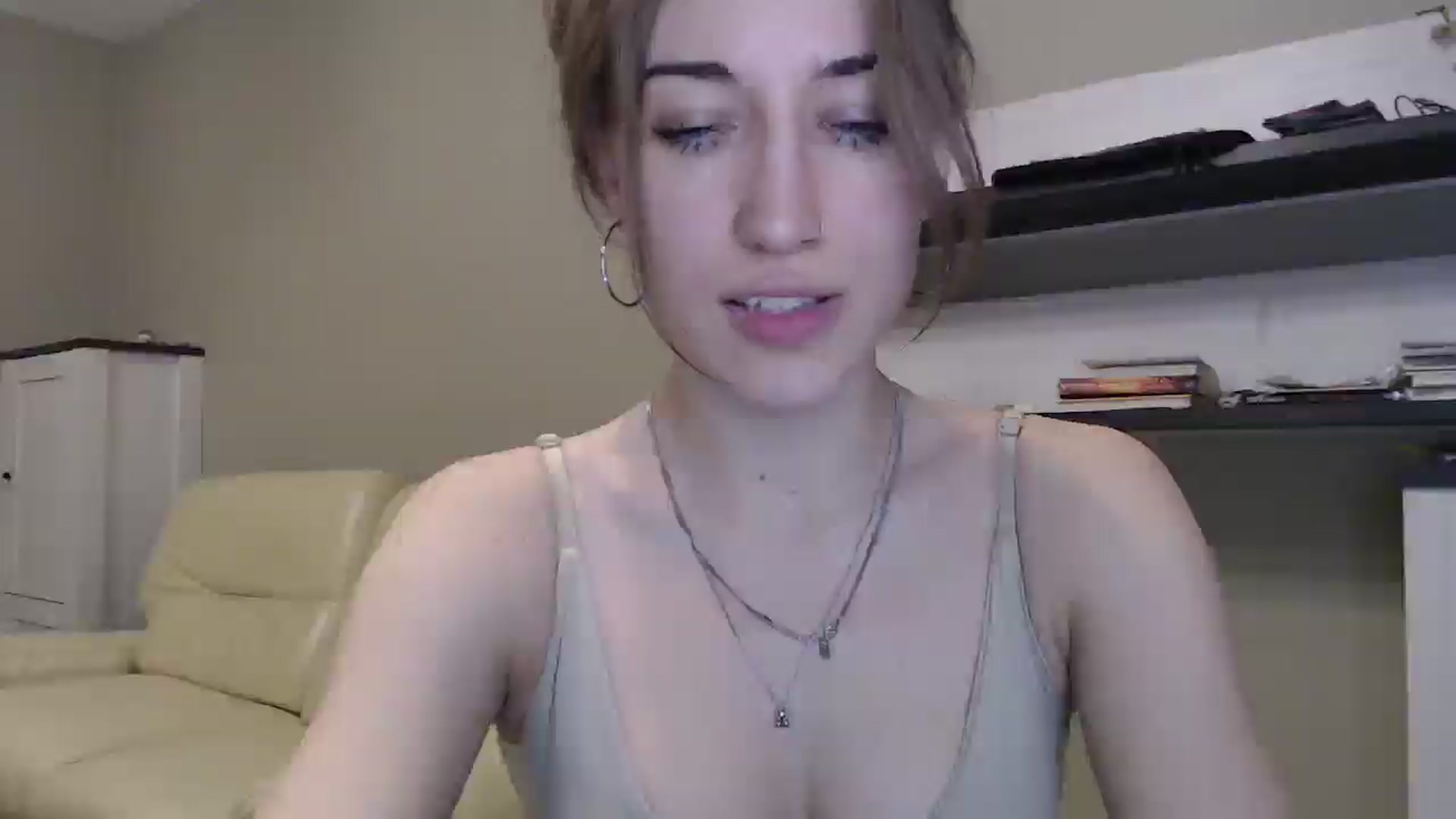 Gallery image thumbnail from GalaxyAnisia's myfreecams stream on, 11/10/2024, 20:16 image 18 of 20