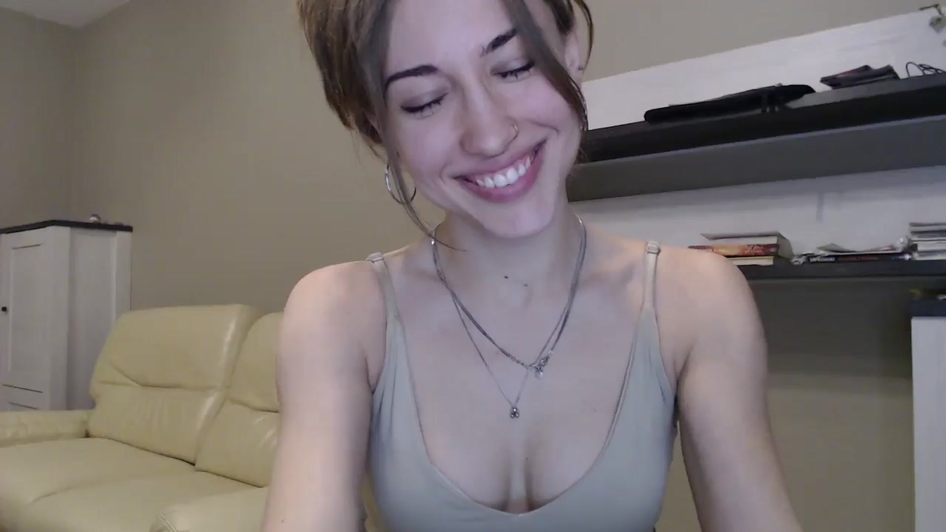 Gallery image thumbnail from GalaxyAnisia's myfreecams stream on, 11/10/2024, 20:16 image 9 of 20