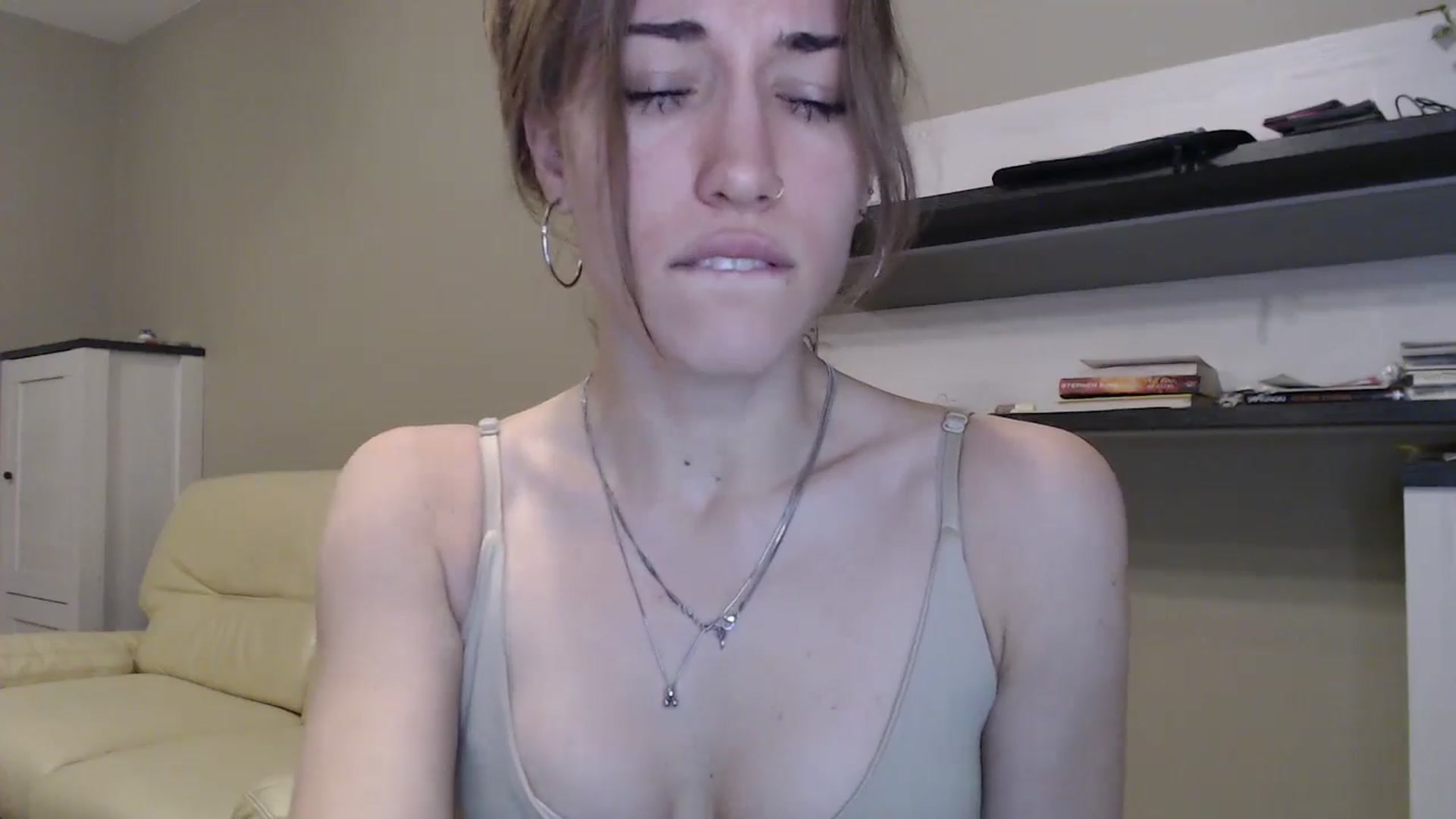 Gallery image thumbnail from GalaxyAnisia's myfreecams stream on, 11/10/2024, 20:40 image 8 of 20
