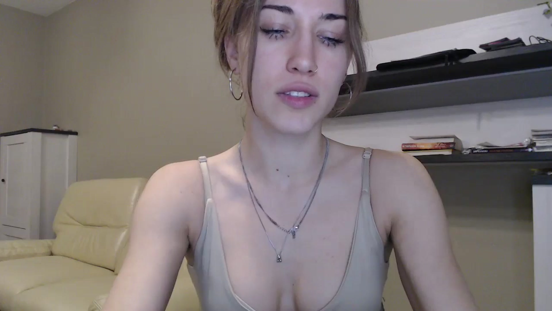 Gallery image thumbnail from GalaxyAnisia's myfreecams stream on, 11/10/2024, 20:40 image 7 of 20