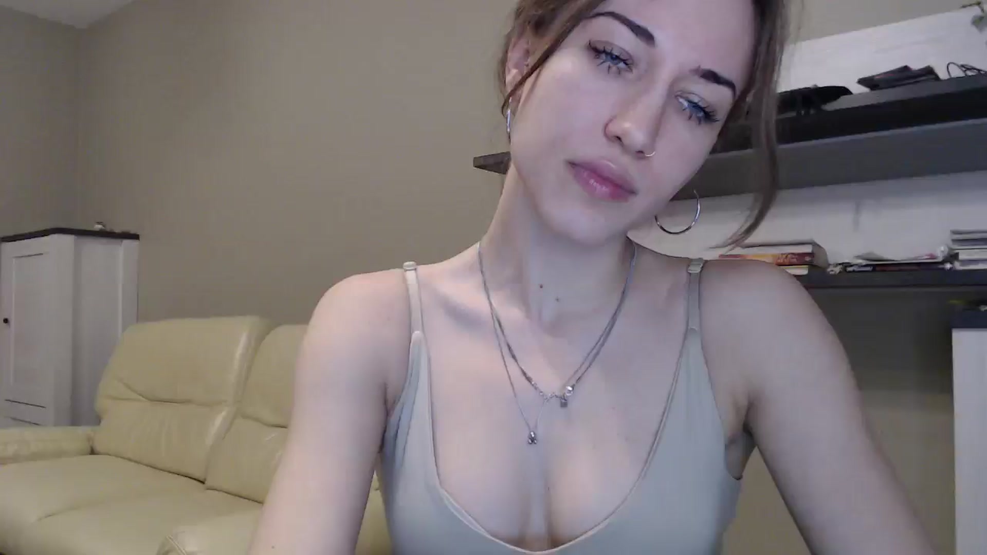 Gallery image thumbnail from GalaxyAnisia's myfreecams stream on, 11/10/2024, 20:58 image 1 of 20