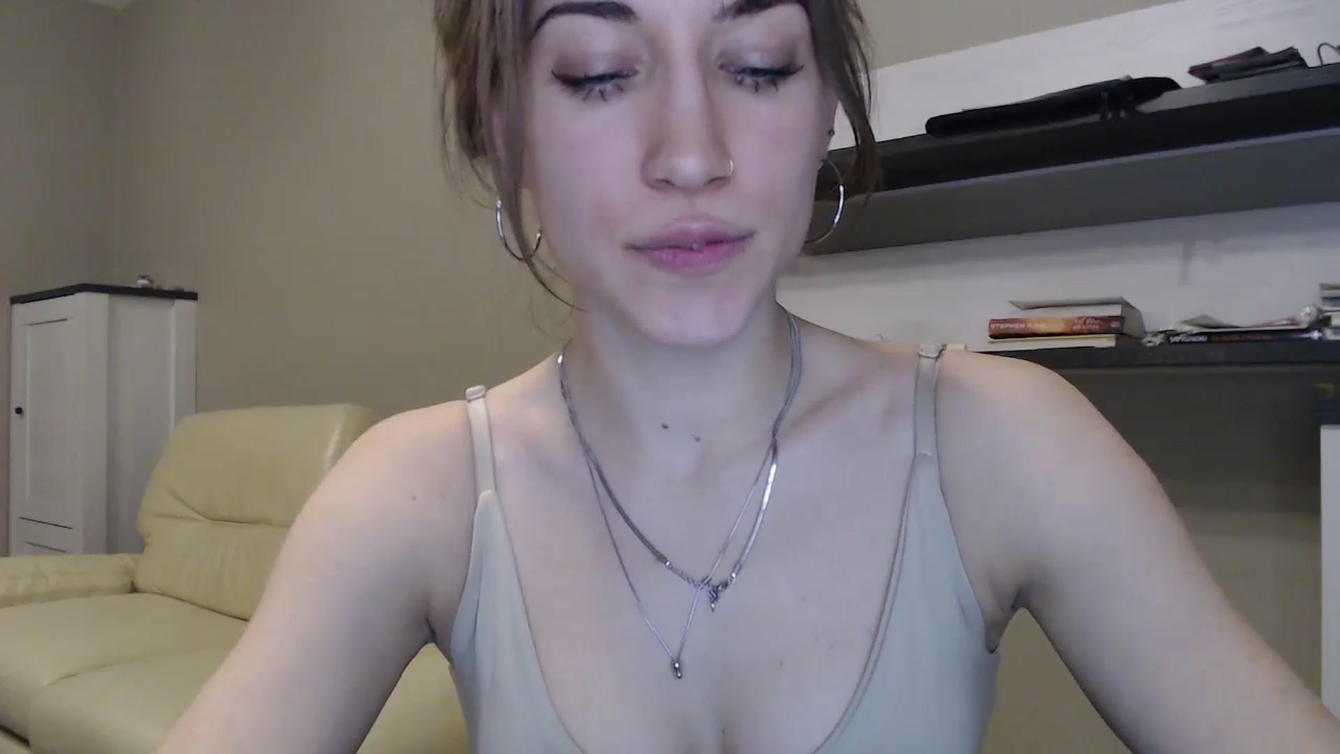 Gallery image thumbnail from GalaxyAnisia's myfreecams stream on, 11/10/2024, 21:54 image 18 of 20