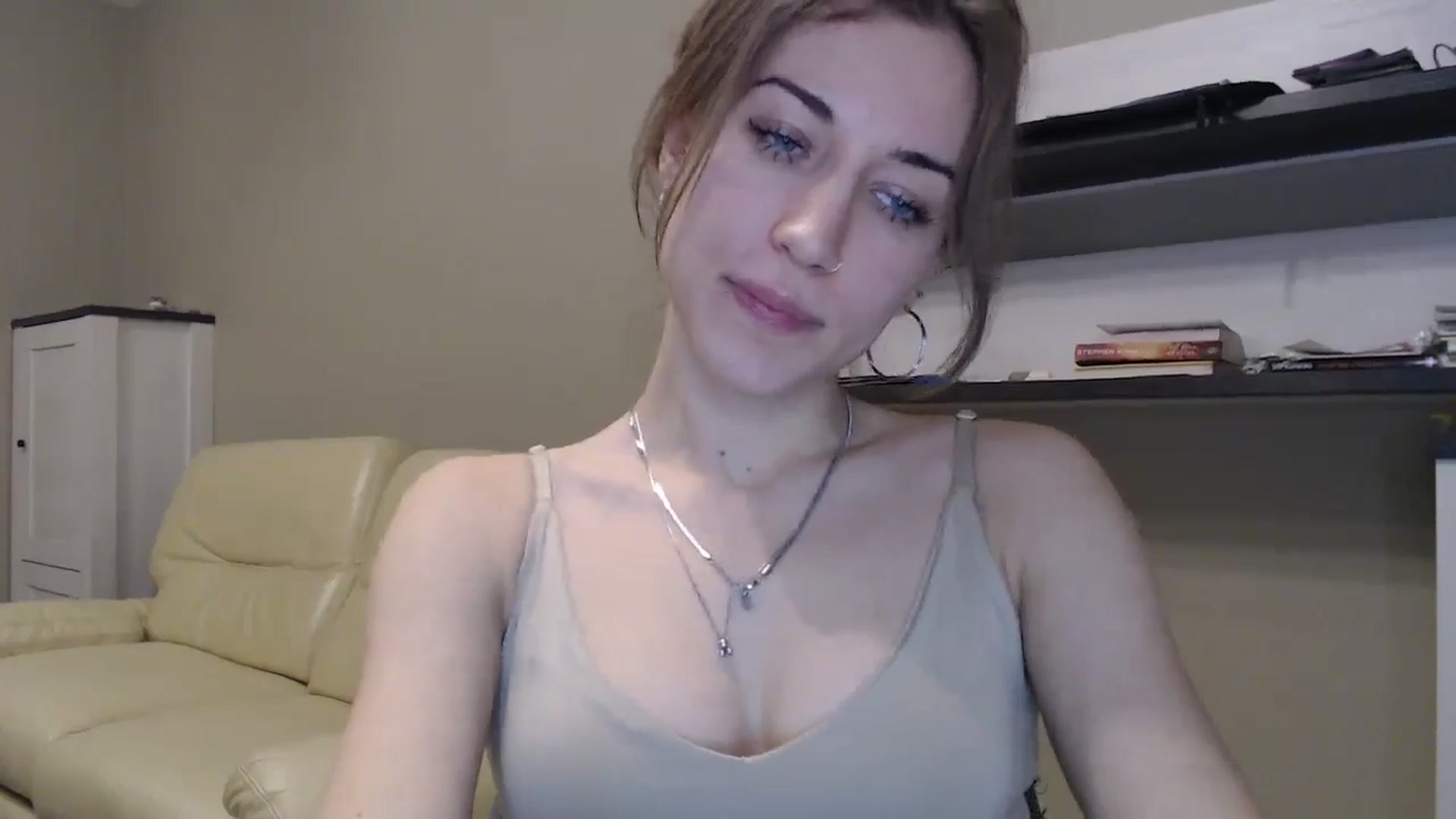 Gallery image thumbnail from GalaxyAnisia's myfreecams stream on, 11/10/2024, 21:54 image 3 of 20